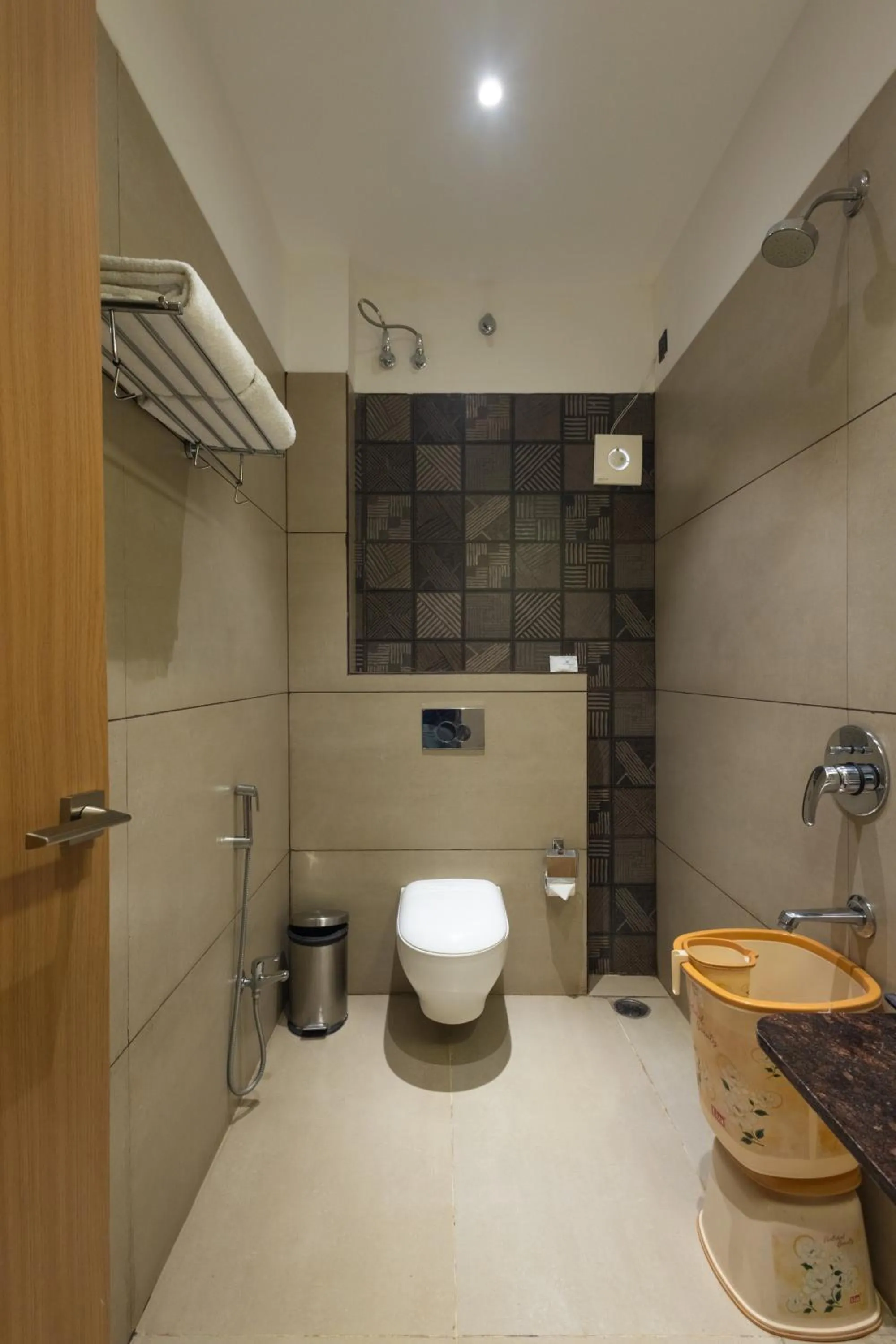 Pravasa Stay Near Luv Kush Square