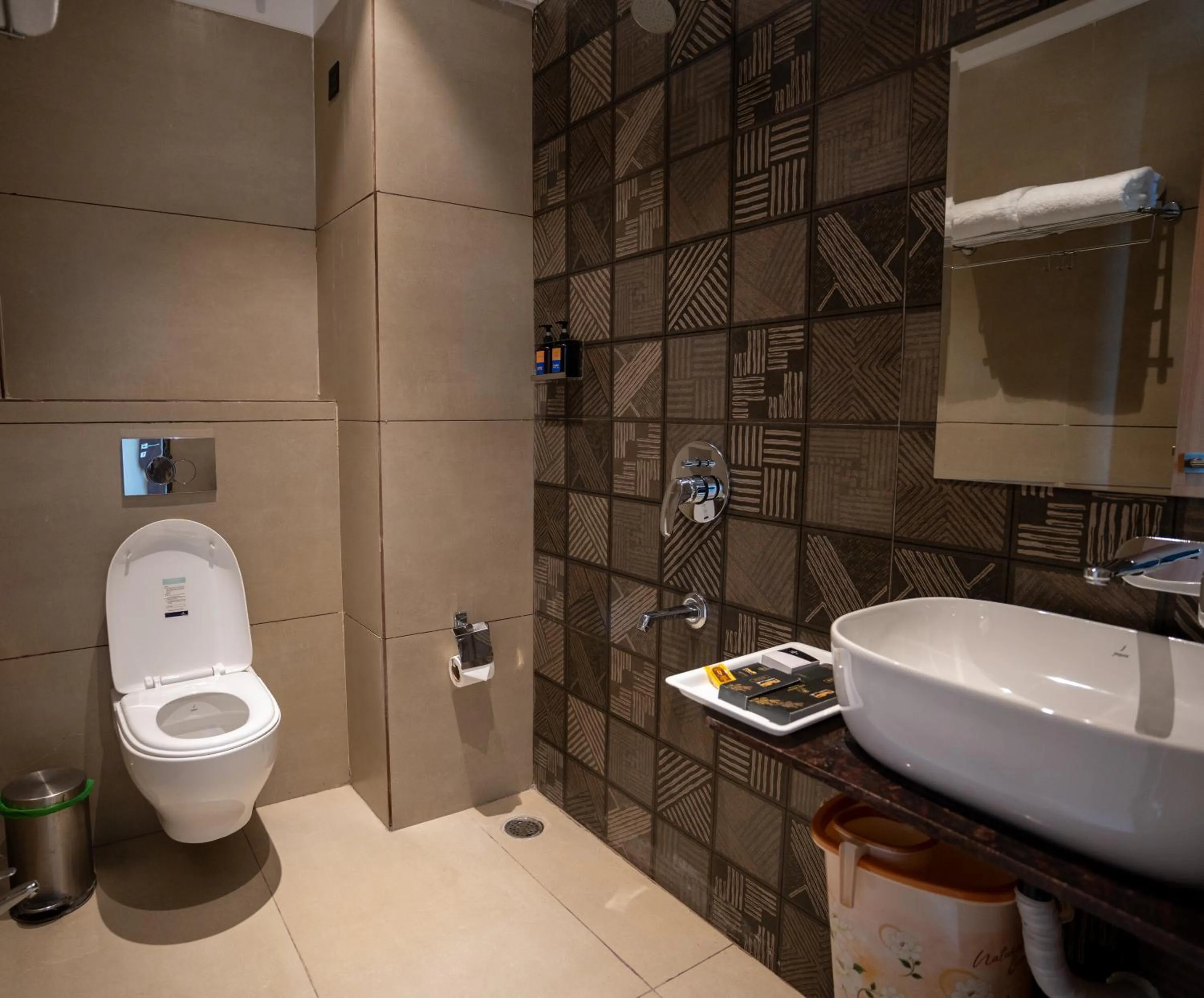 Bathroom in Pravasa Stay Near Luv Kush Square