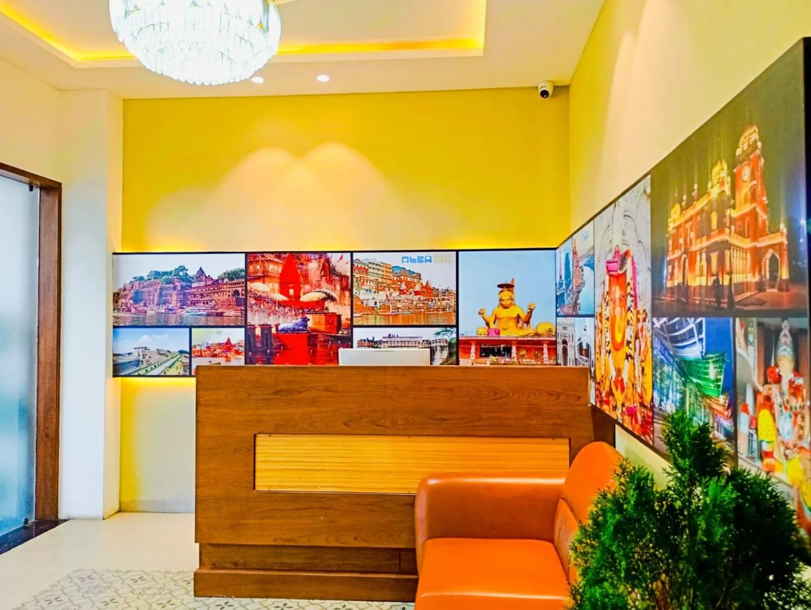 Lobby or reception in Pravasa Stay Near Luv Kush Square