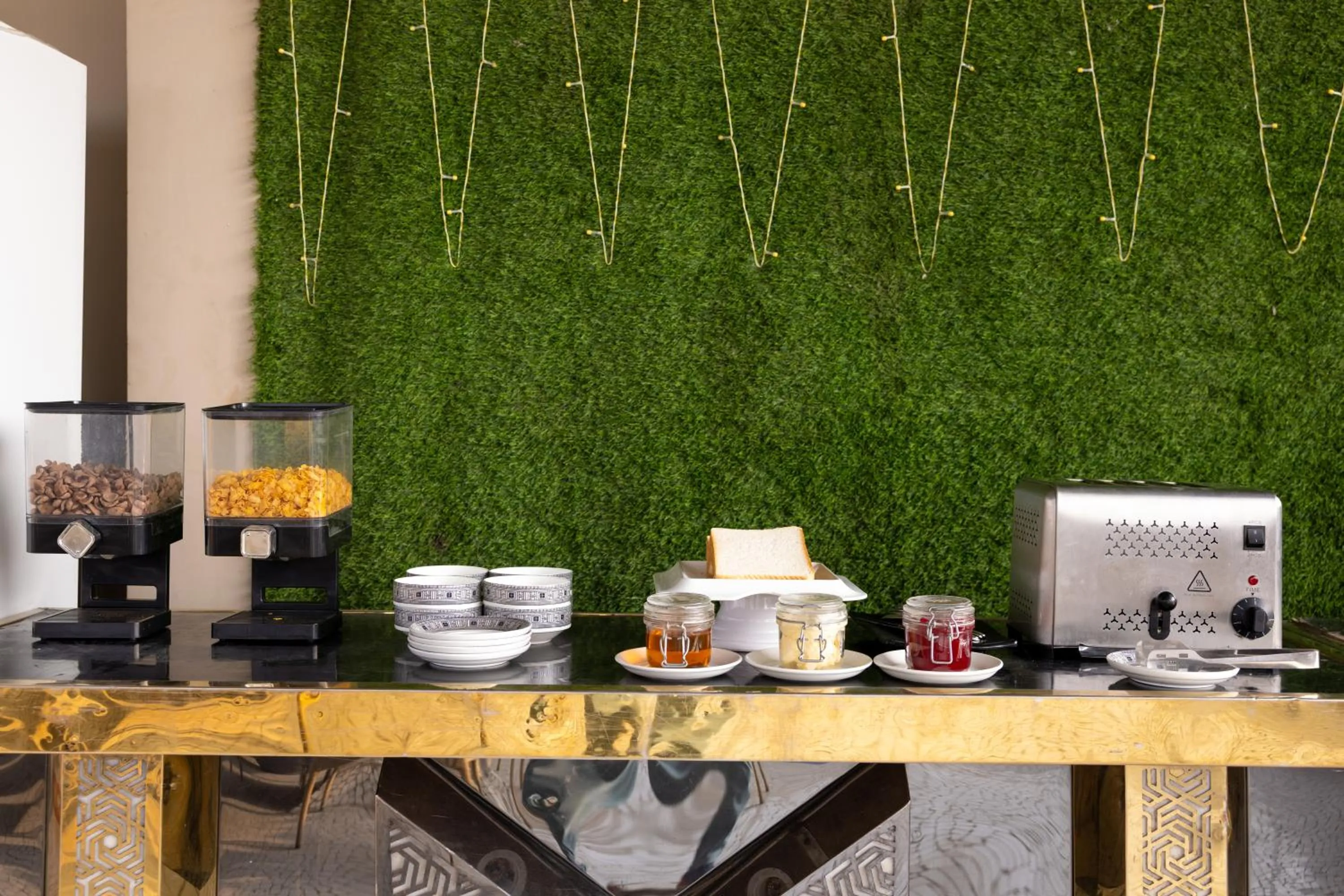 Pravasa Stay Near Luv Kush Square