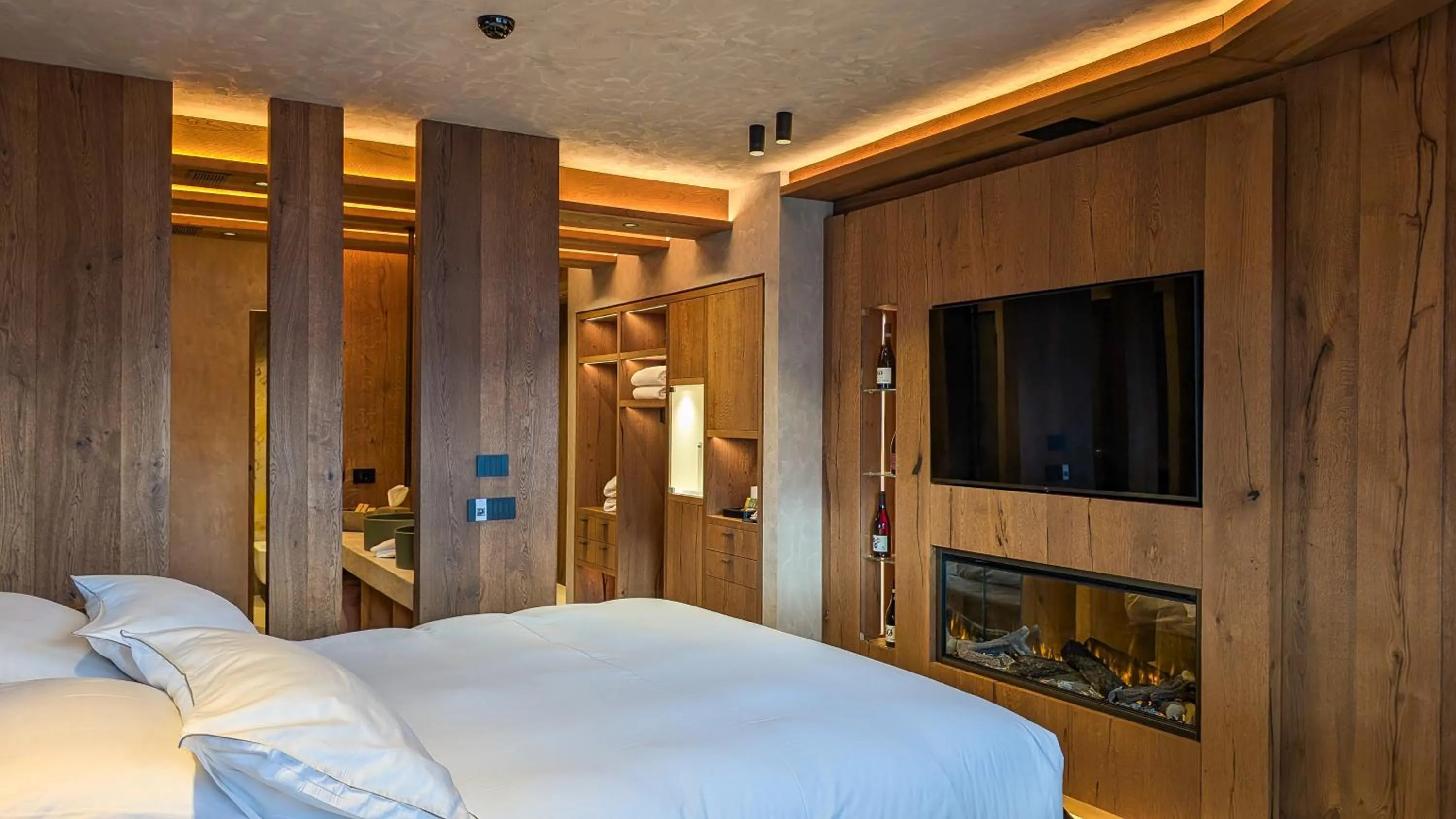 Bed in Mohe Boutique Hotel