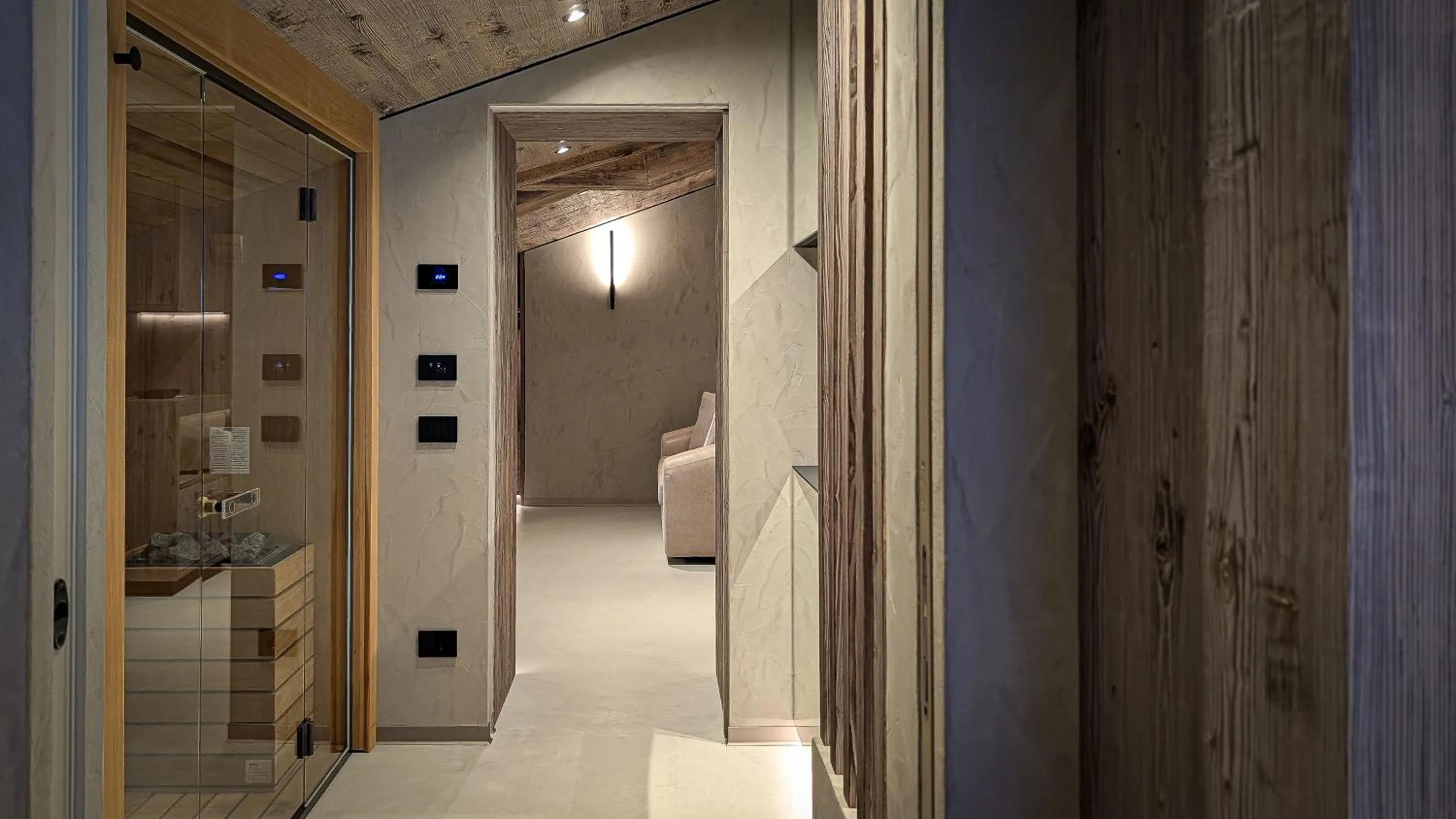 Photo of the whole room in Mohe Boutique Hotel