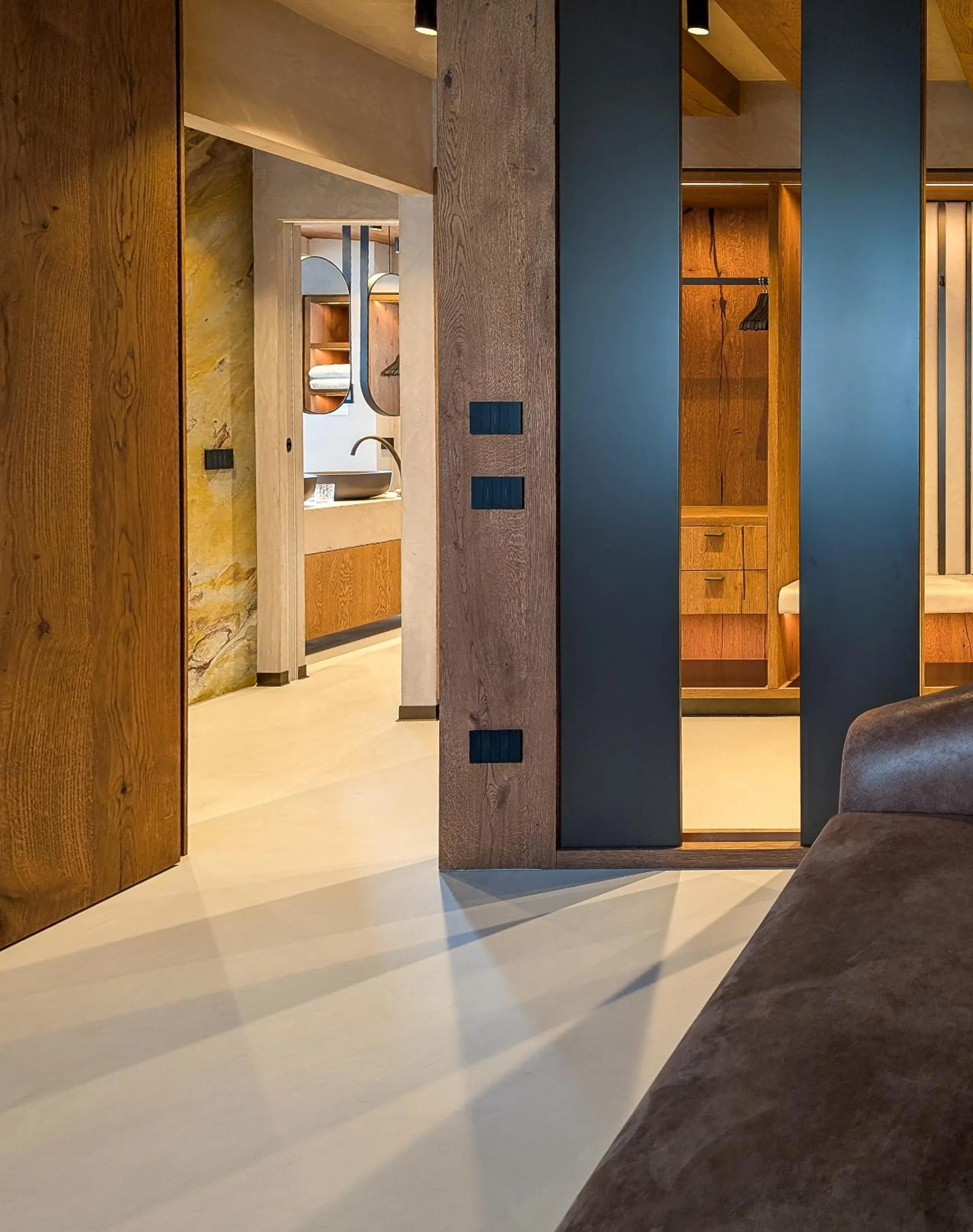 Photo of the whole room, Bed in Mohe Boutique Hotel