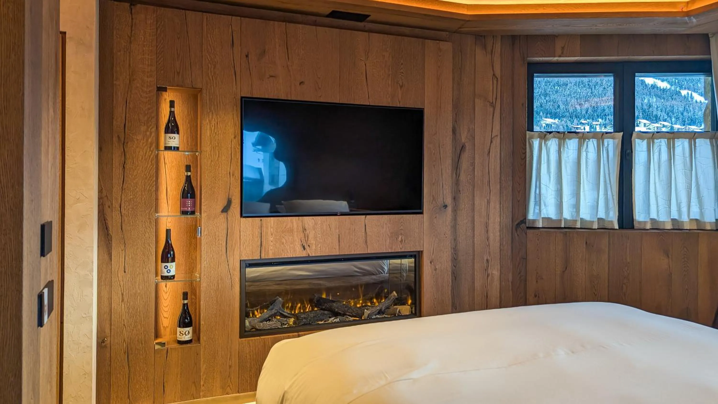 TV and multimedia, Bed in Mohe Boutique Hotel