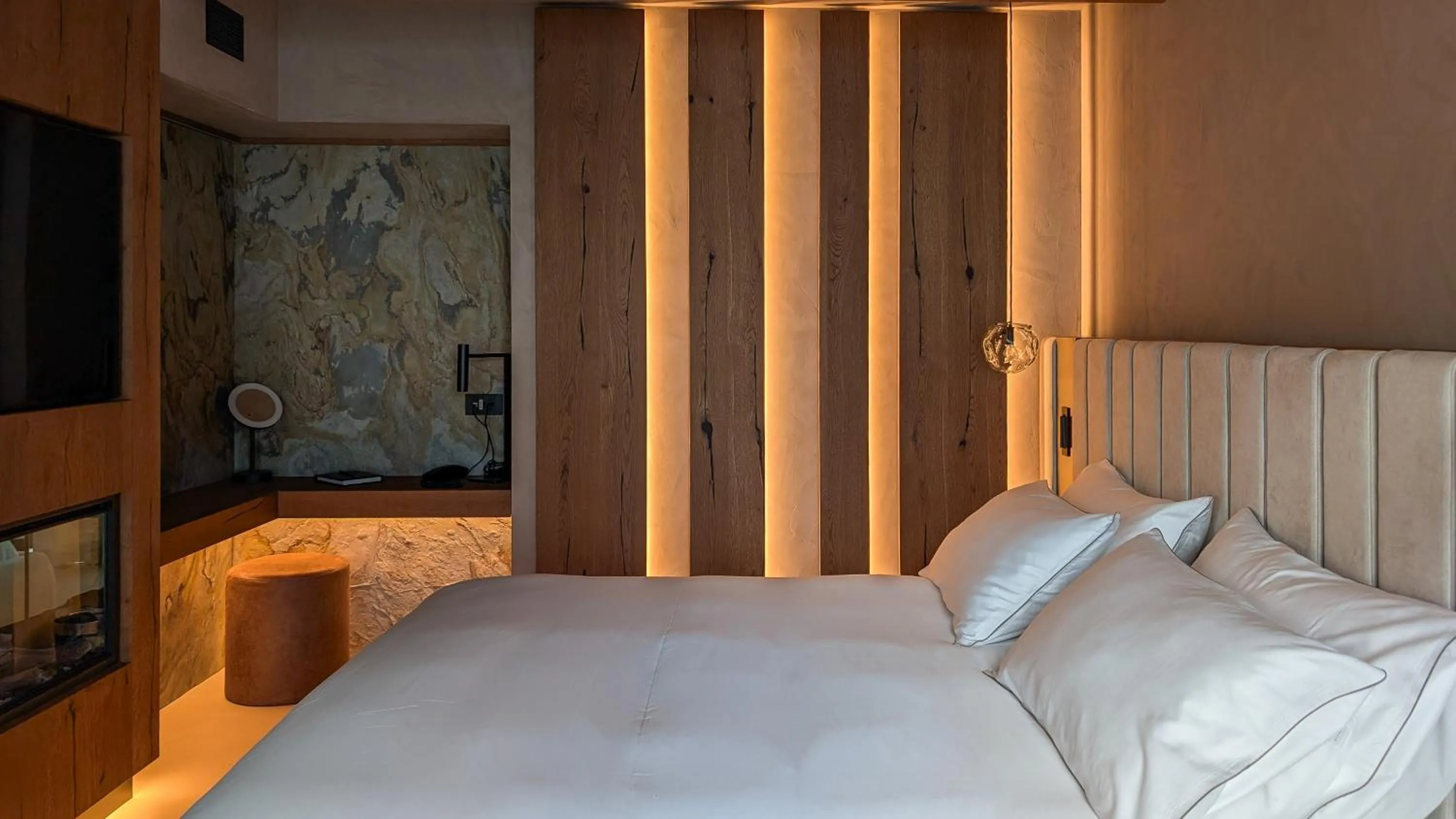 Bed in Mohe Boutique Hotel