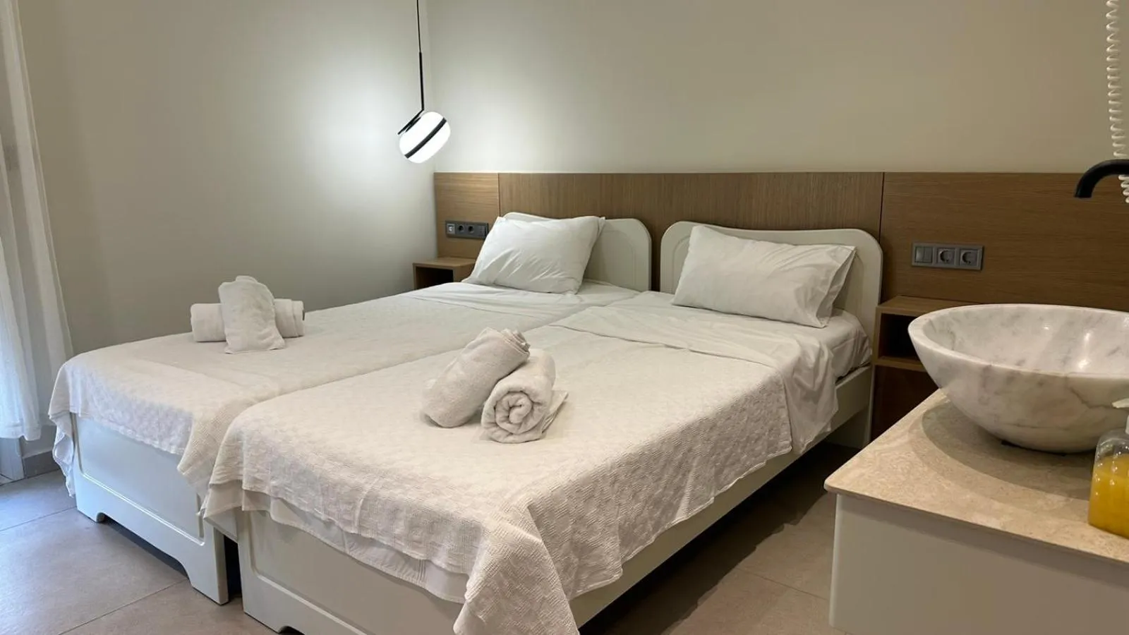 Bedroom, Bed in Anemos