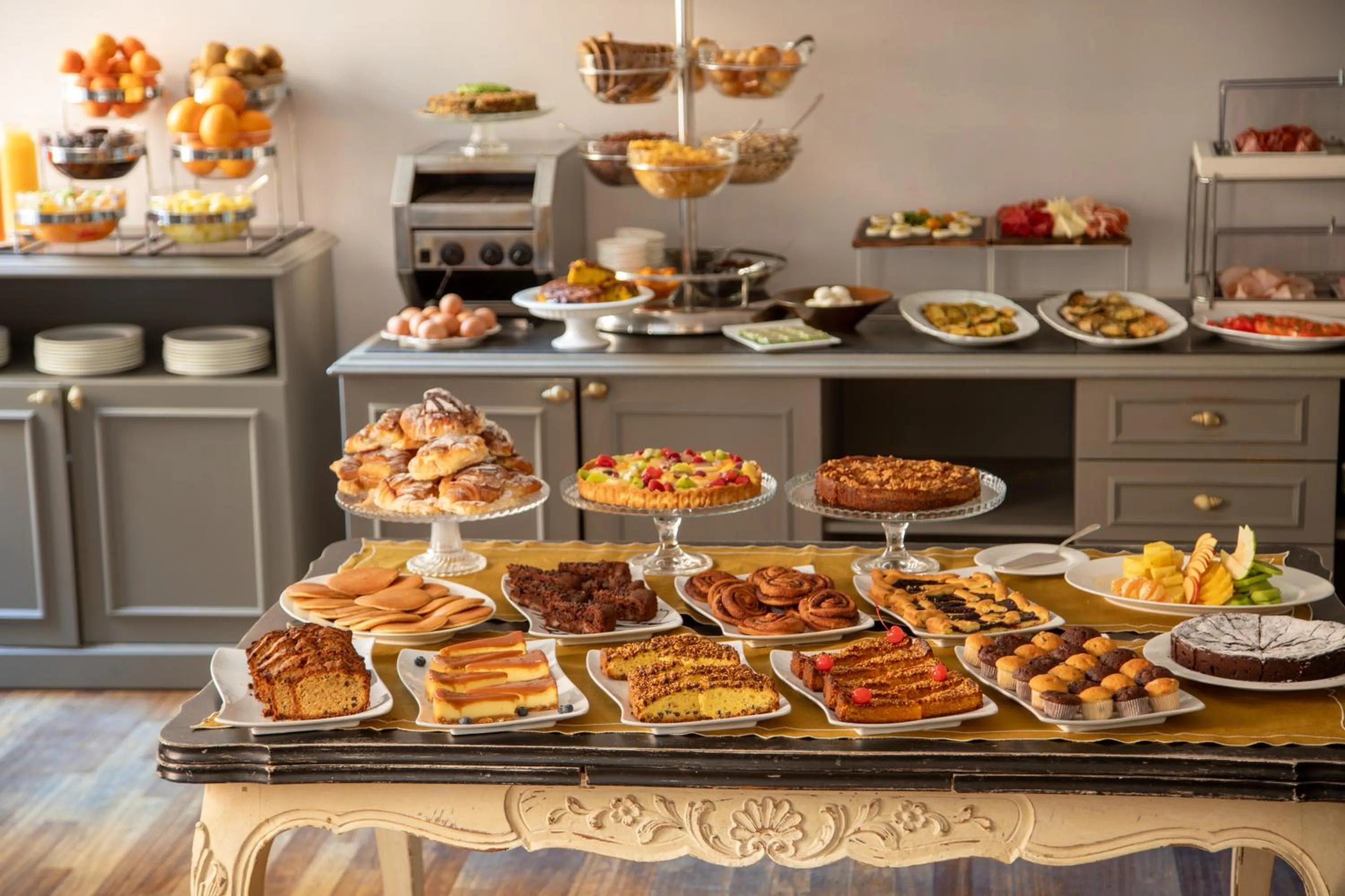 Buffet breakfast in Hotel Mozart
