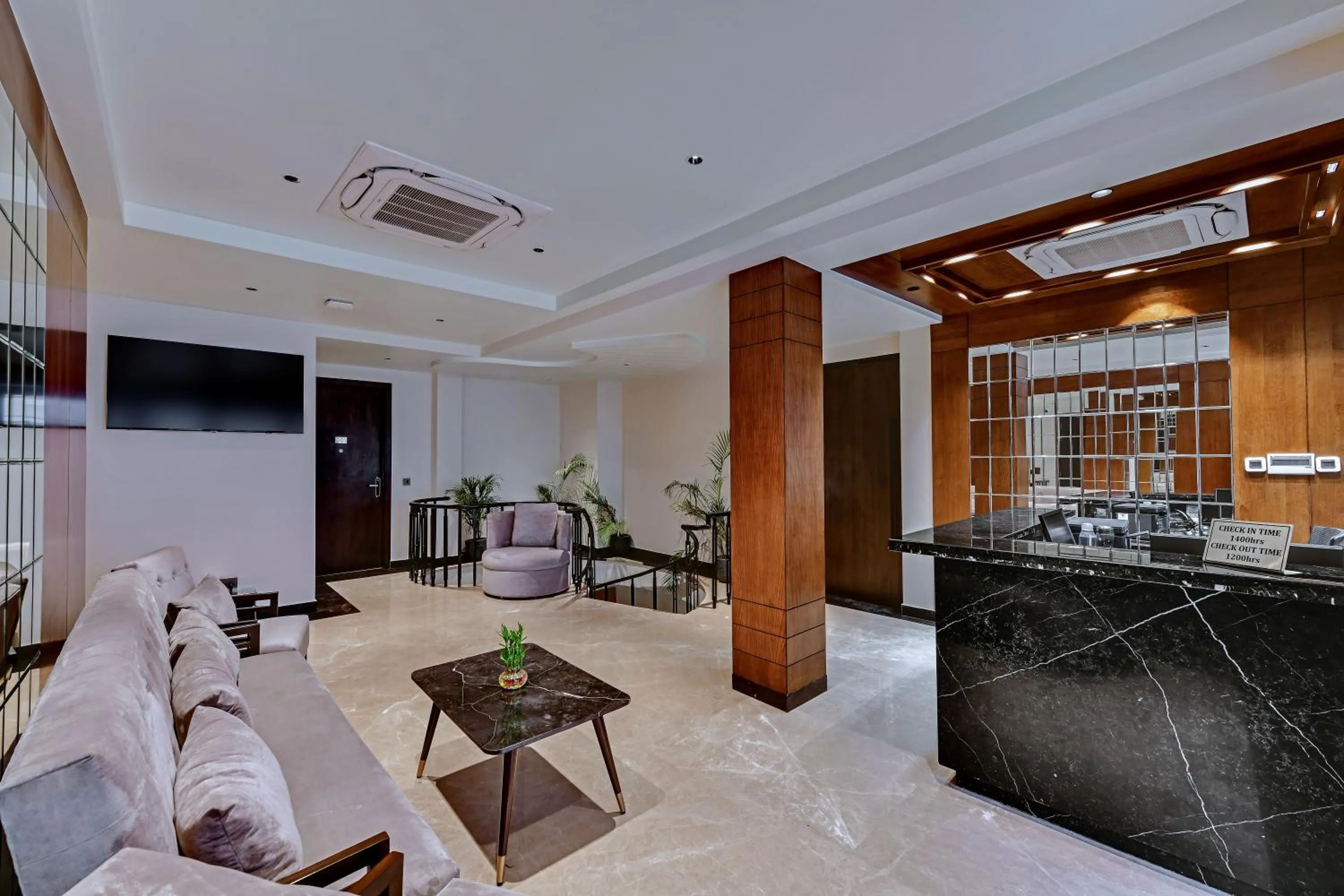 Lobby or reception in Quality Inn City Centre Varanasi