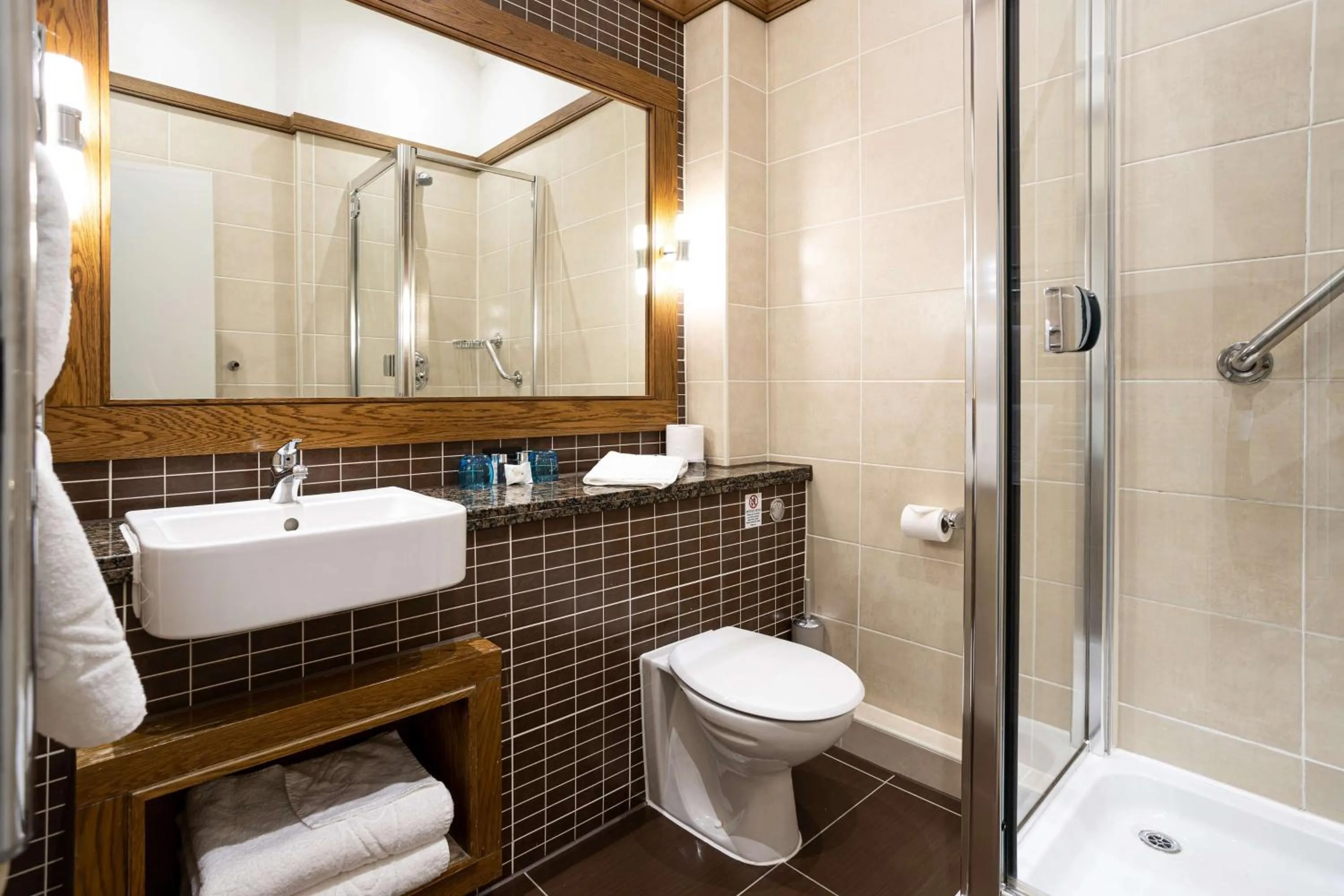 Bathroom in Castle Green Hotel In Kendal, BW Premier Collection