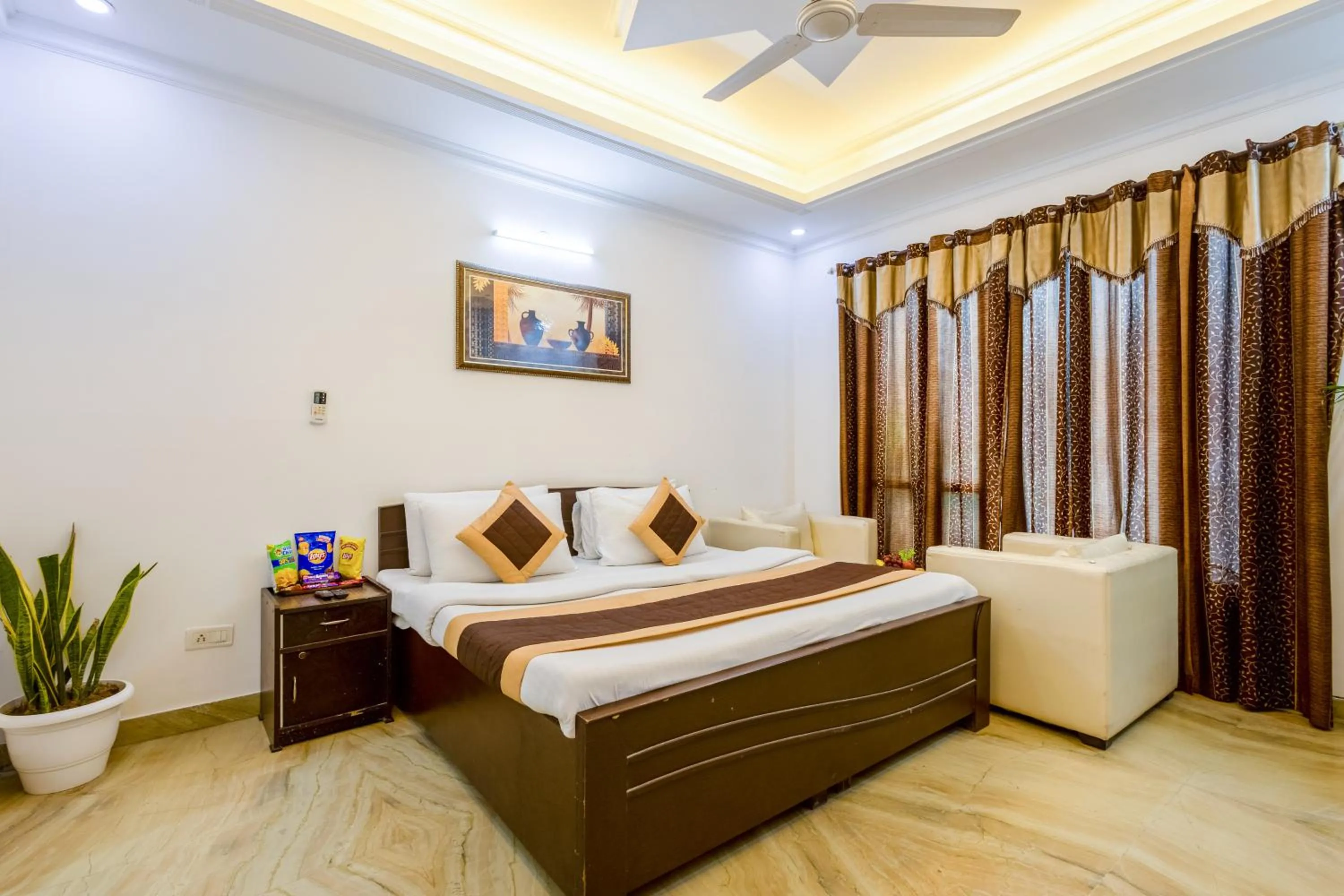 Bed in Hotel Ashiyana Elite I Near Dlf Golf Course Road I Gurgaon