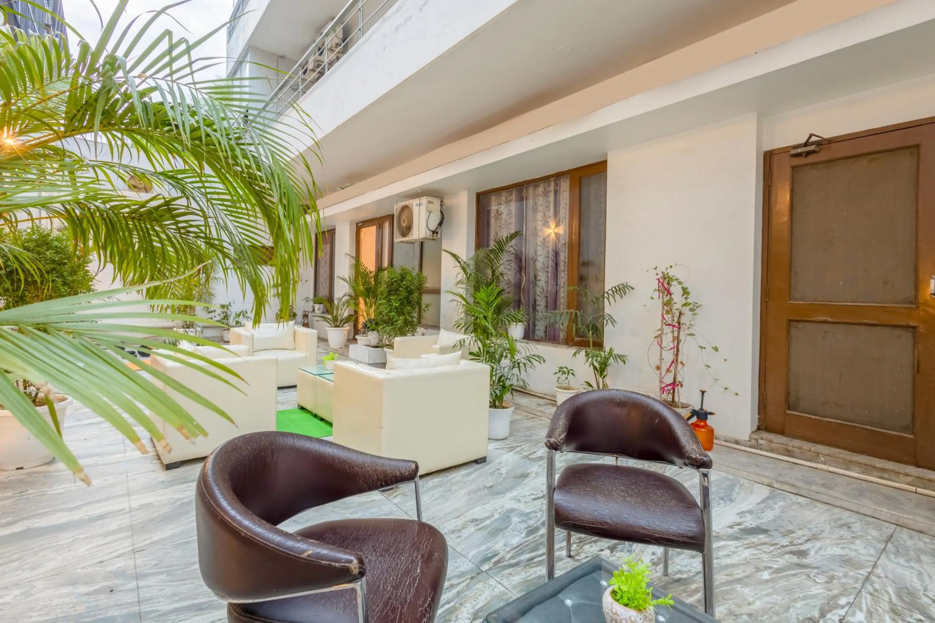 Seating area in Hotel Ashiyana Elite I Near Dlf Golf Course Road I Gurgaon