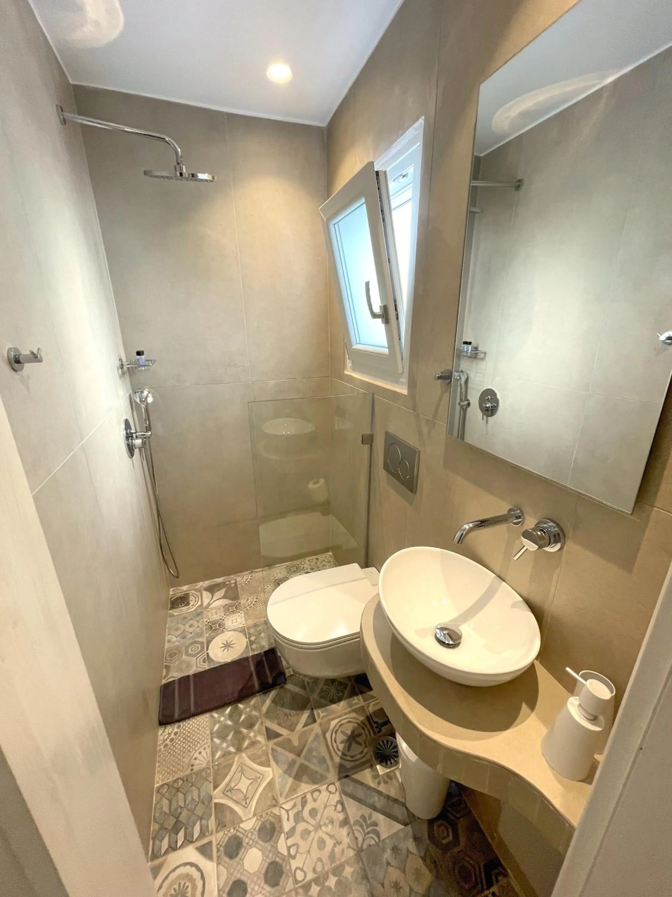 Bathroom in Lefteris