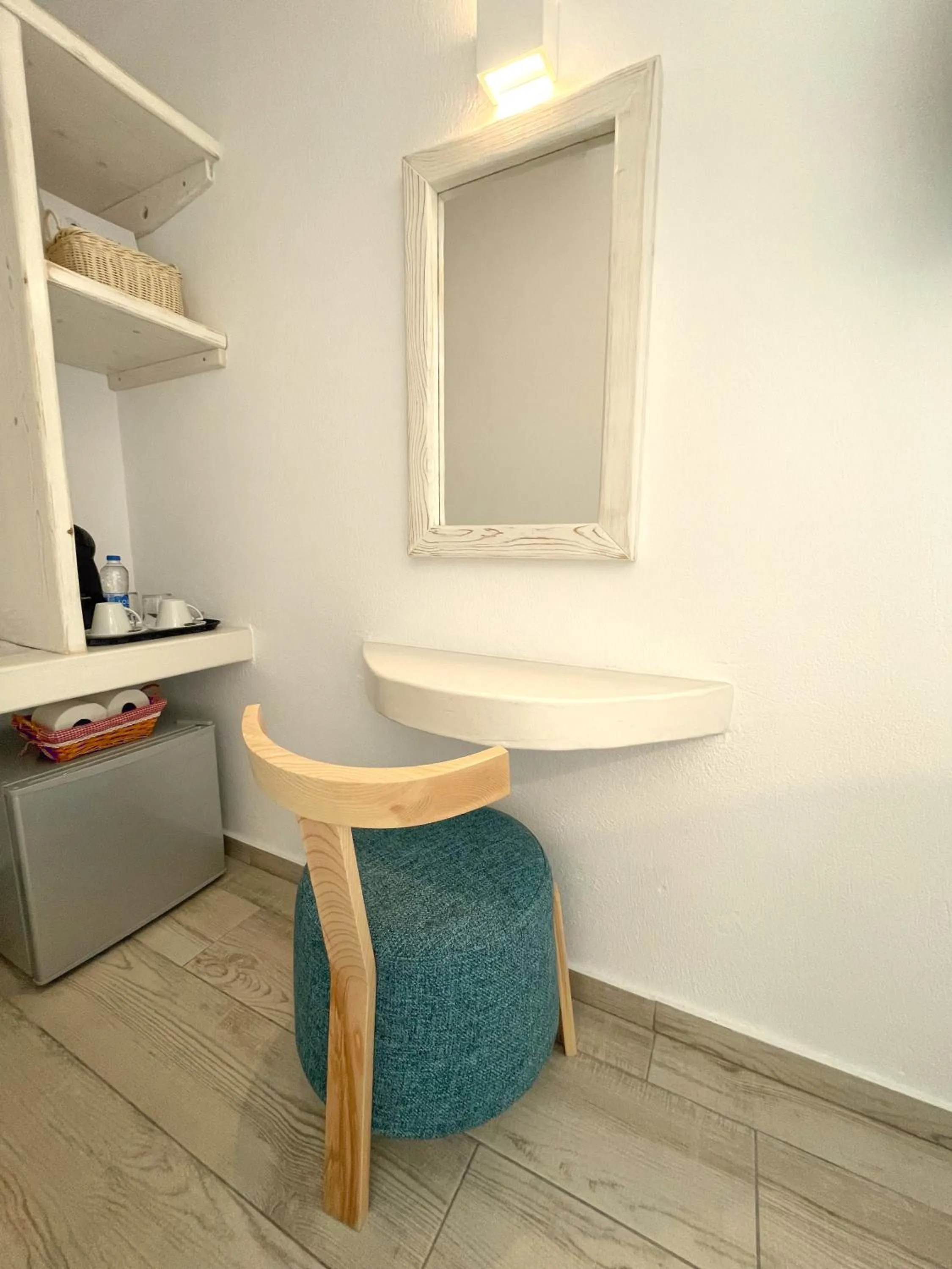 hair dresser in Lefteris