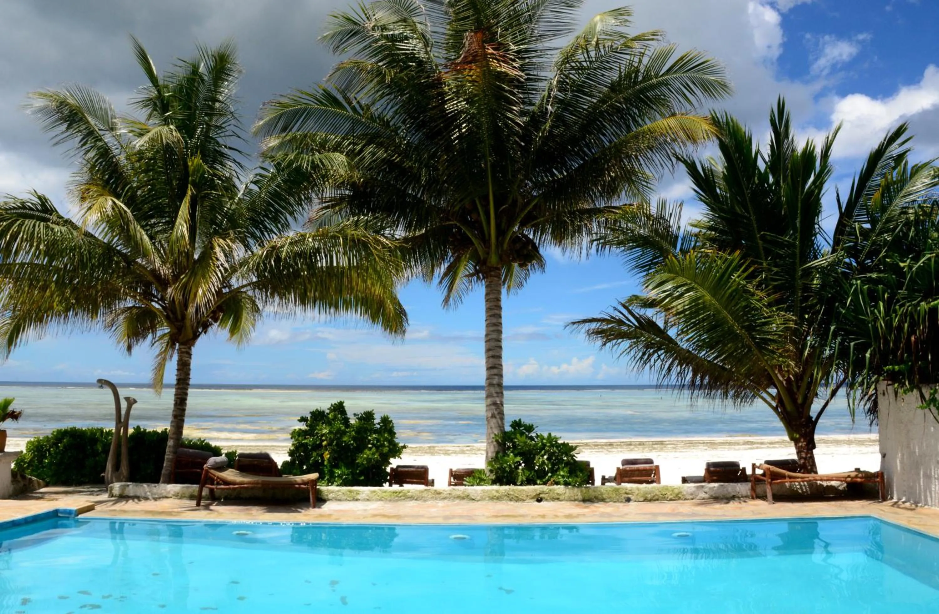 Swimming pool in Zanzibar Bahari Villas