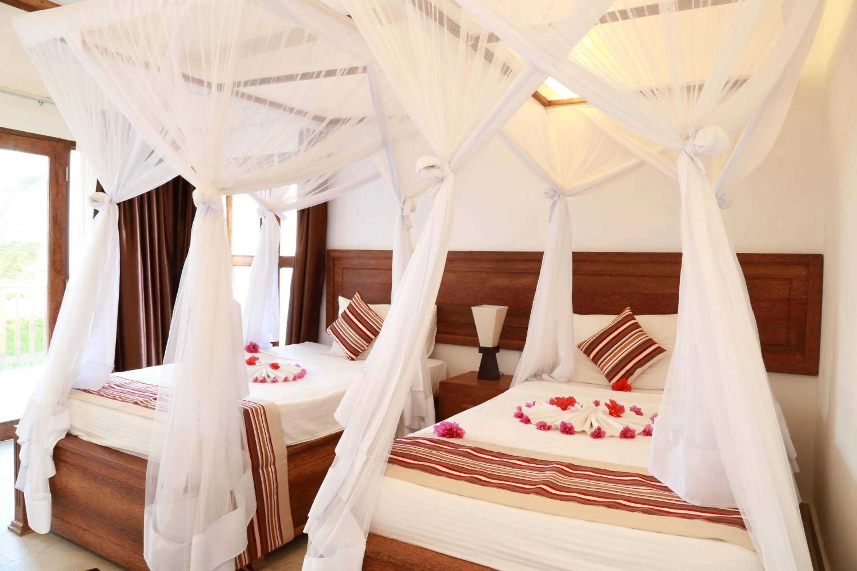 Bed in Zanzibar Bahari Villas