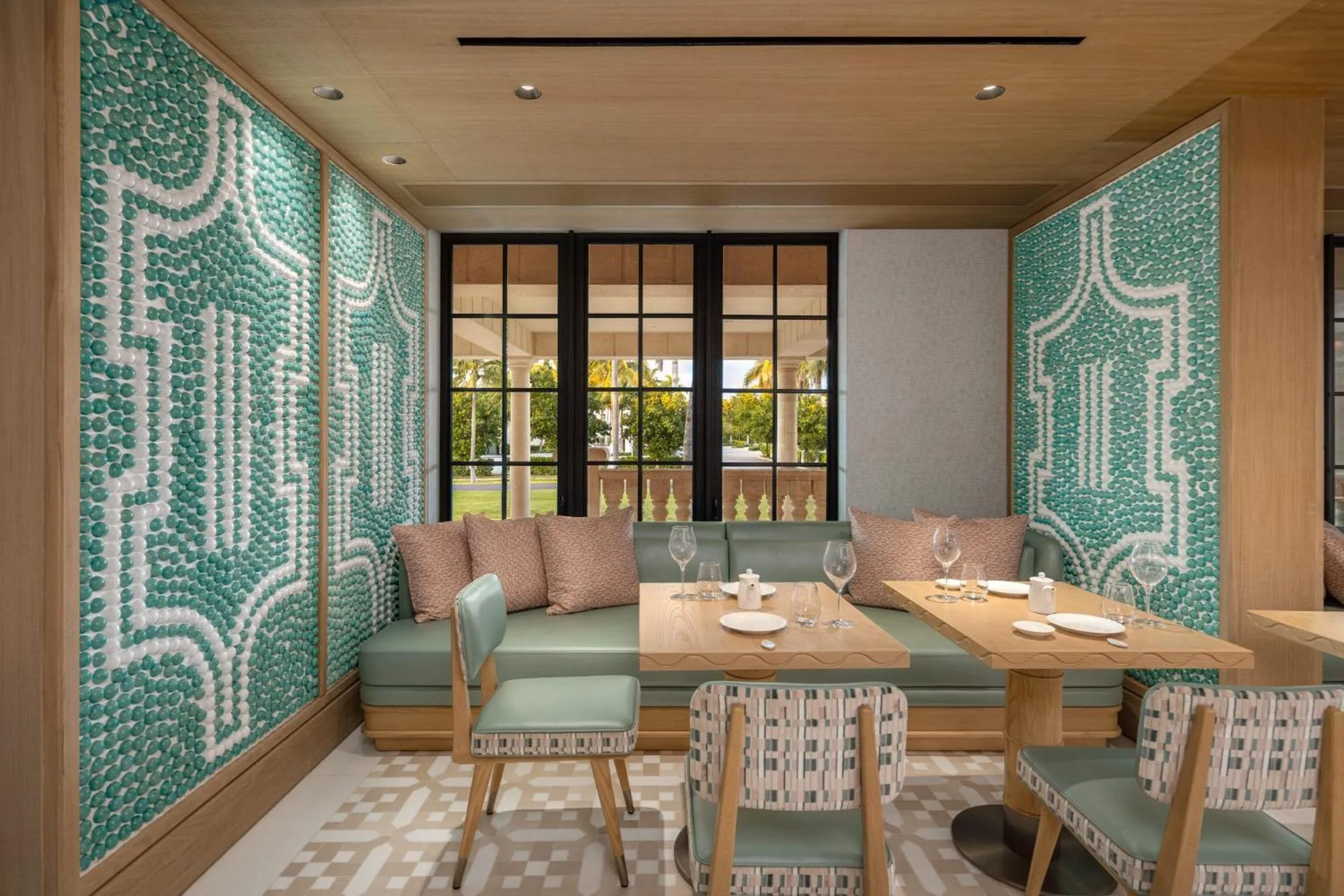 Restaurant/places to eat in Palm House Hotel Palm Beach