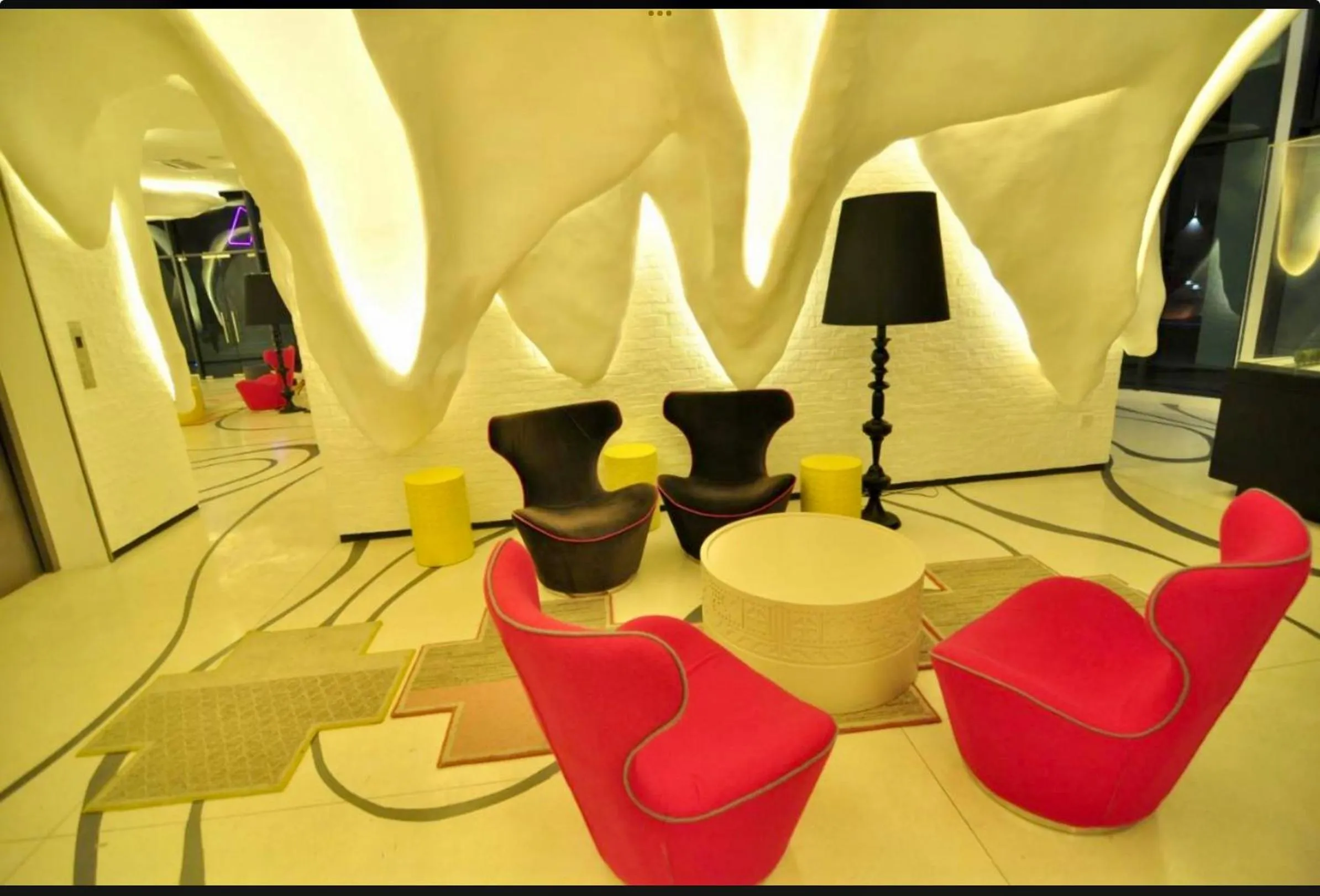 Seating area in ARTE Plus, Jalan Ampang