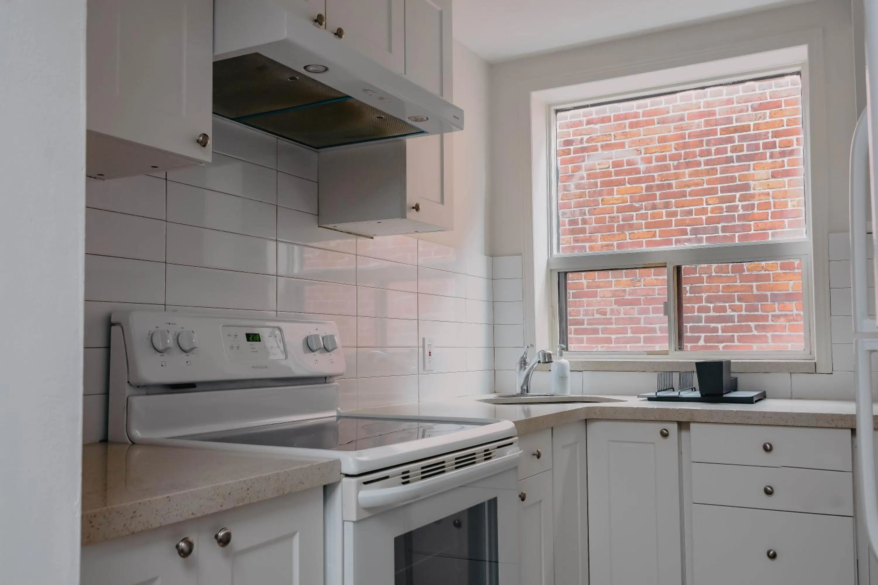 Kitchen or kitchenette in Lum The Queen