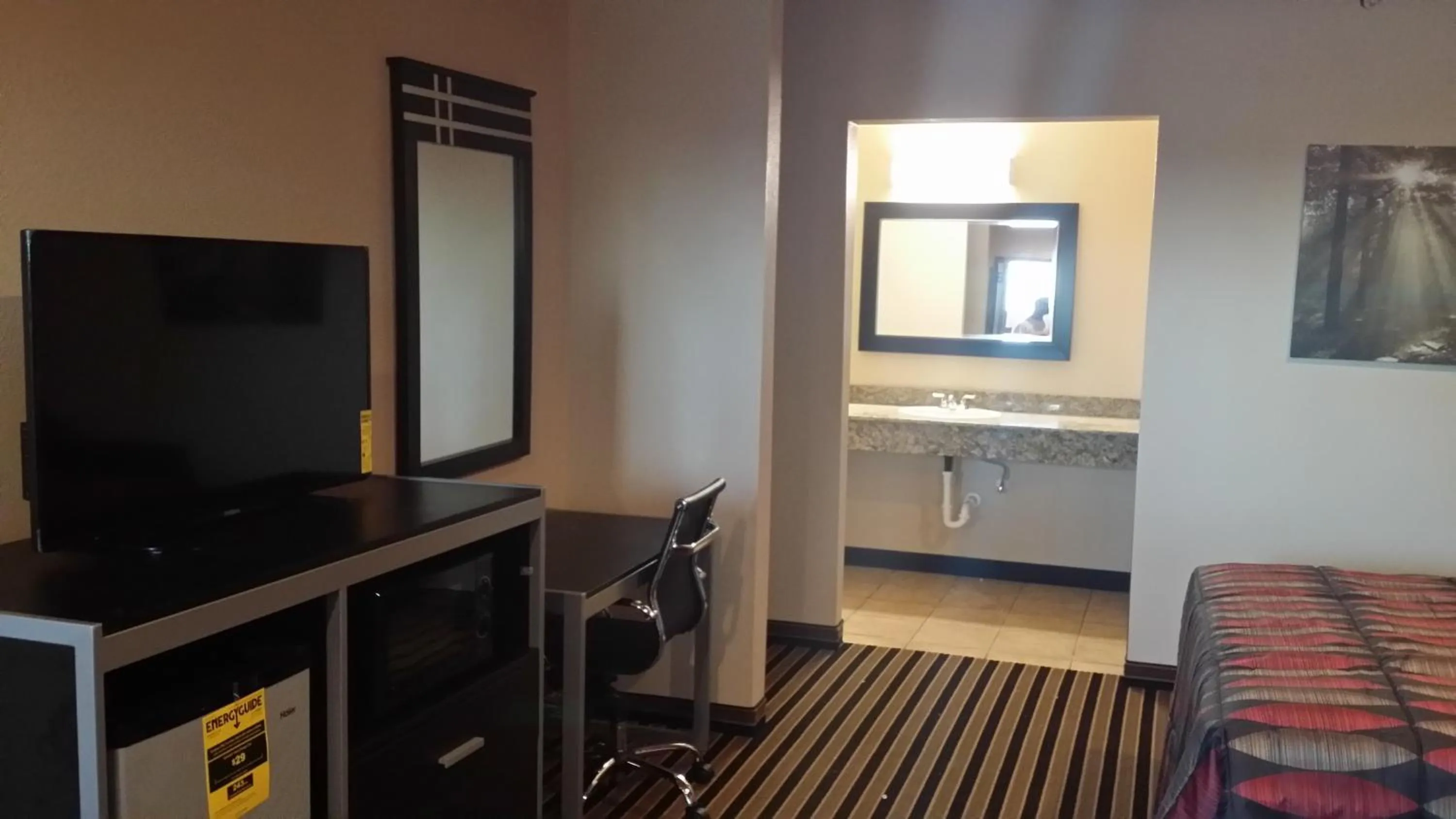 Bedroom, Bed in Texan Inn and Suites Tilden