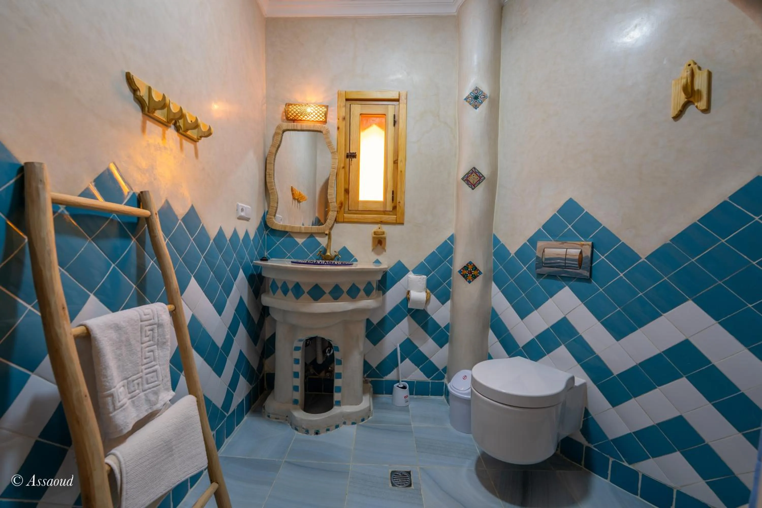 Toilet in Riad ALHAMBRA