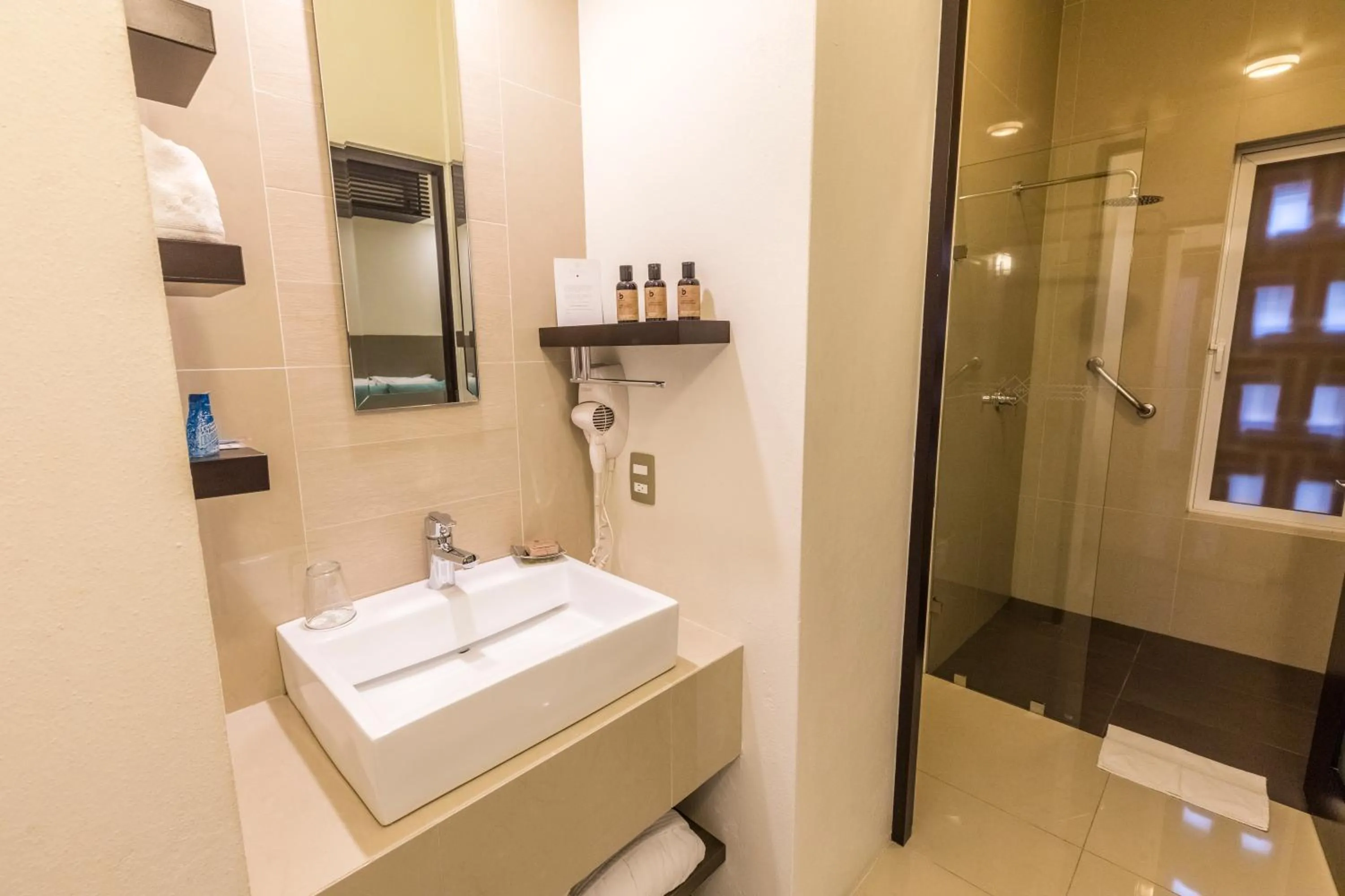 Bathroom in Marialicia Suites, Hotel Boutique