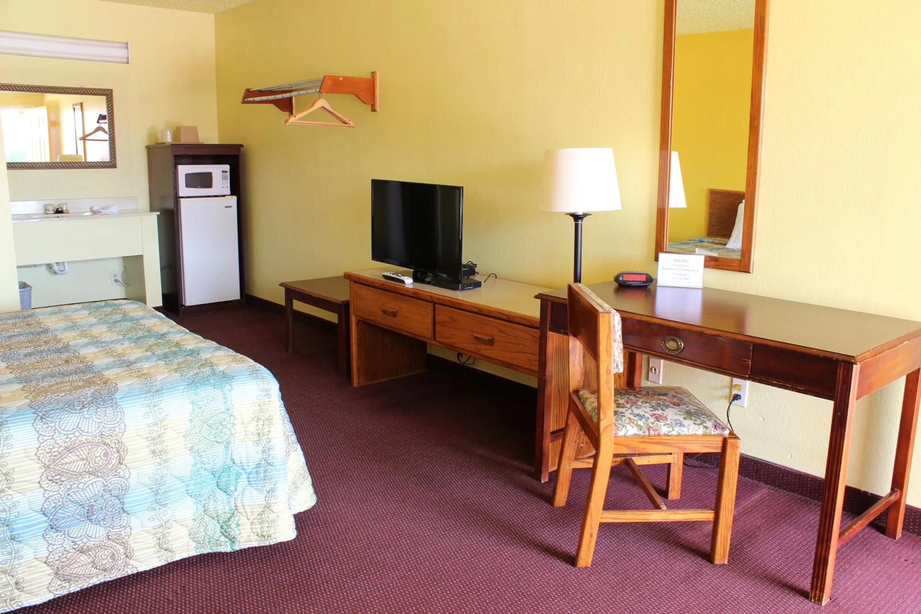 WestWorld Country Inn