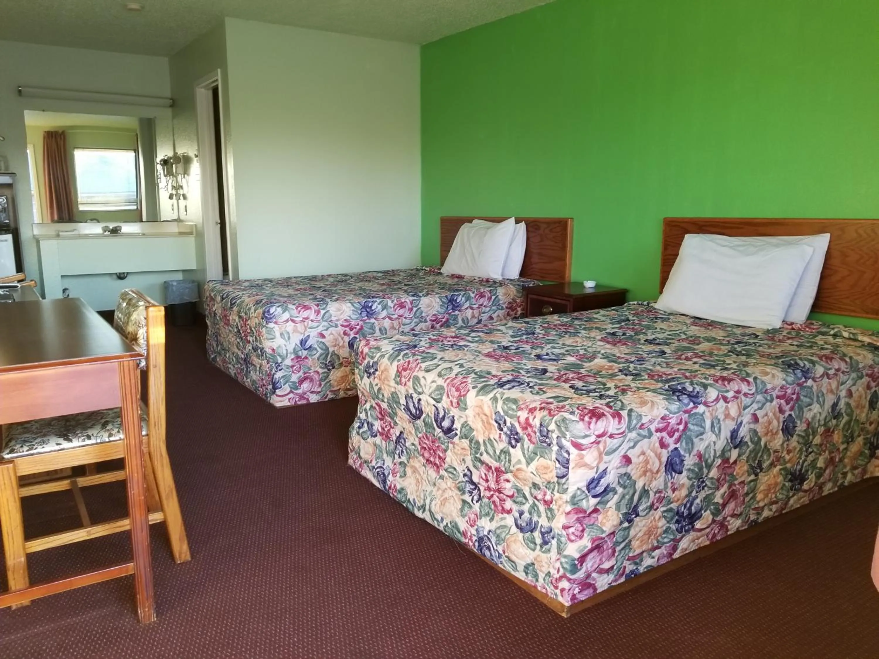 WestWorld Country Inn