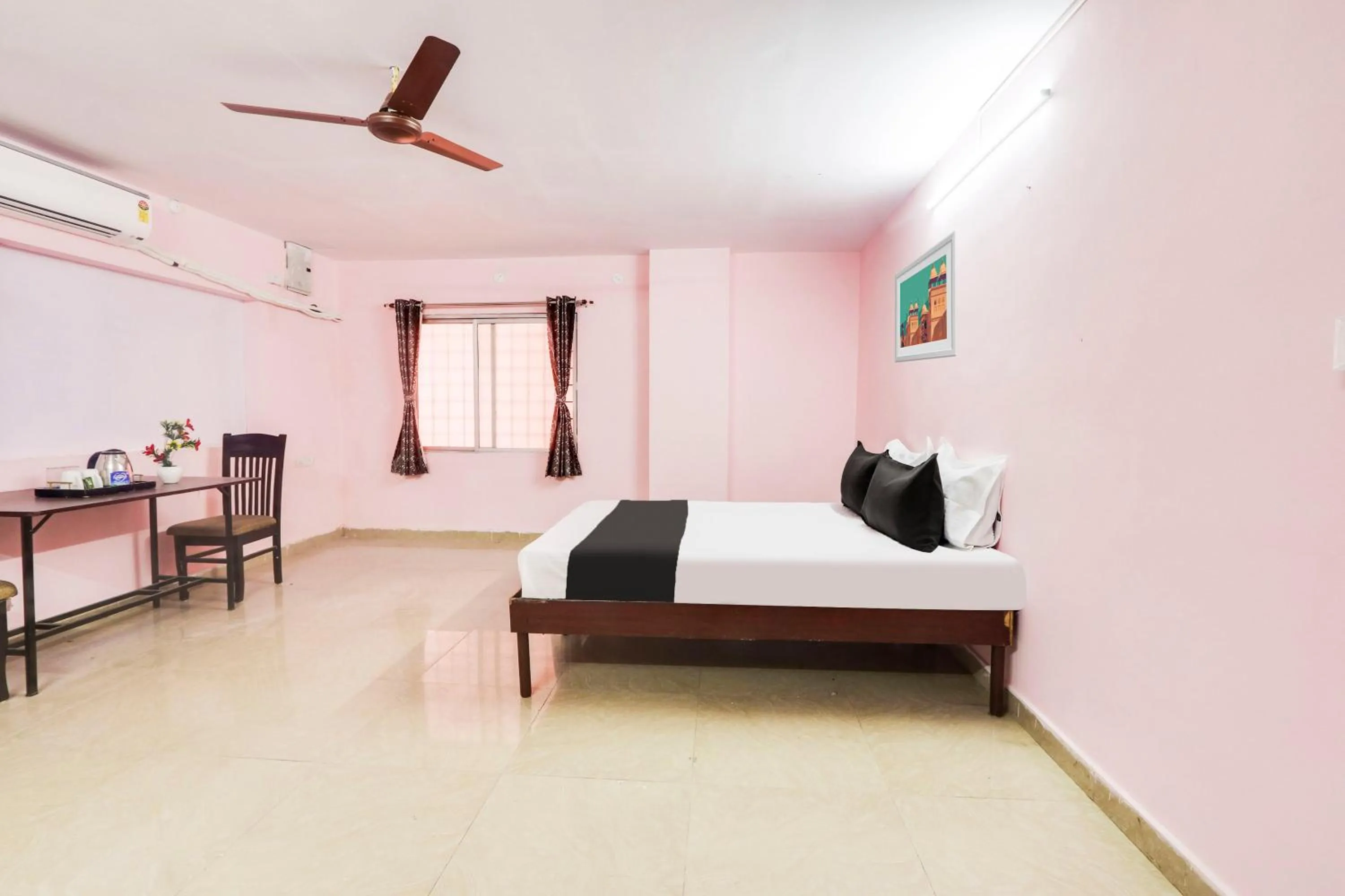 Bedroom, Bed in Hotel O Shirdi Blissful Residency