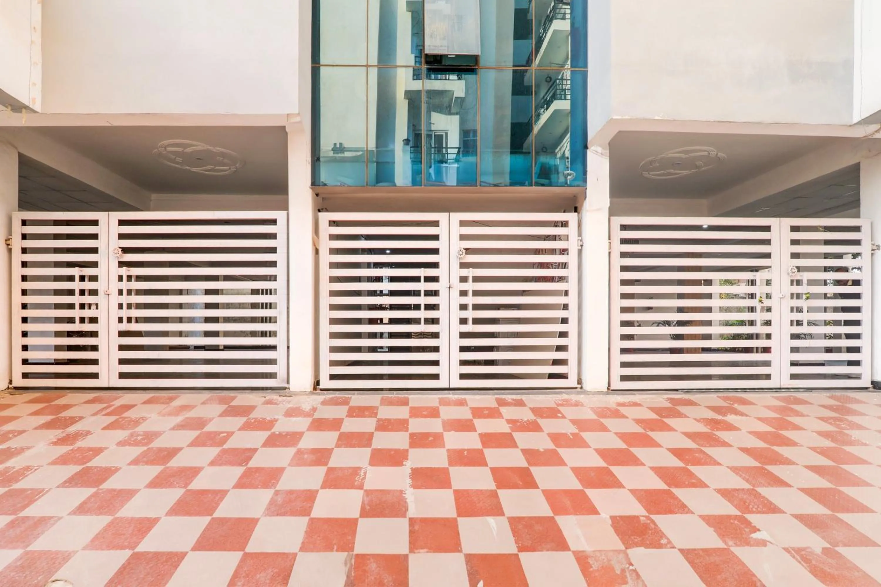 Facade/entrance in Super Hotel O BBD Lucknow Formerly 7th Heaven