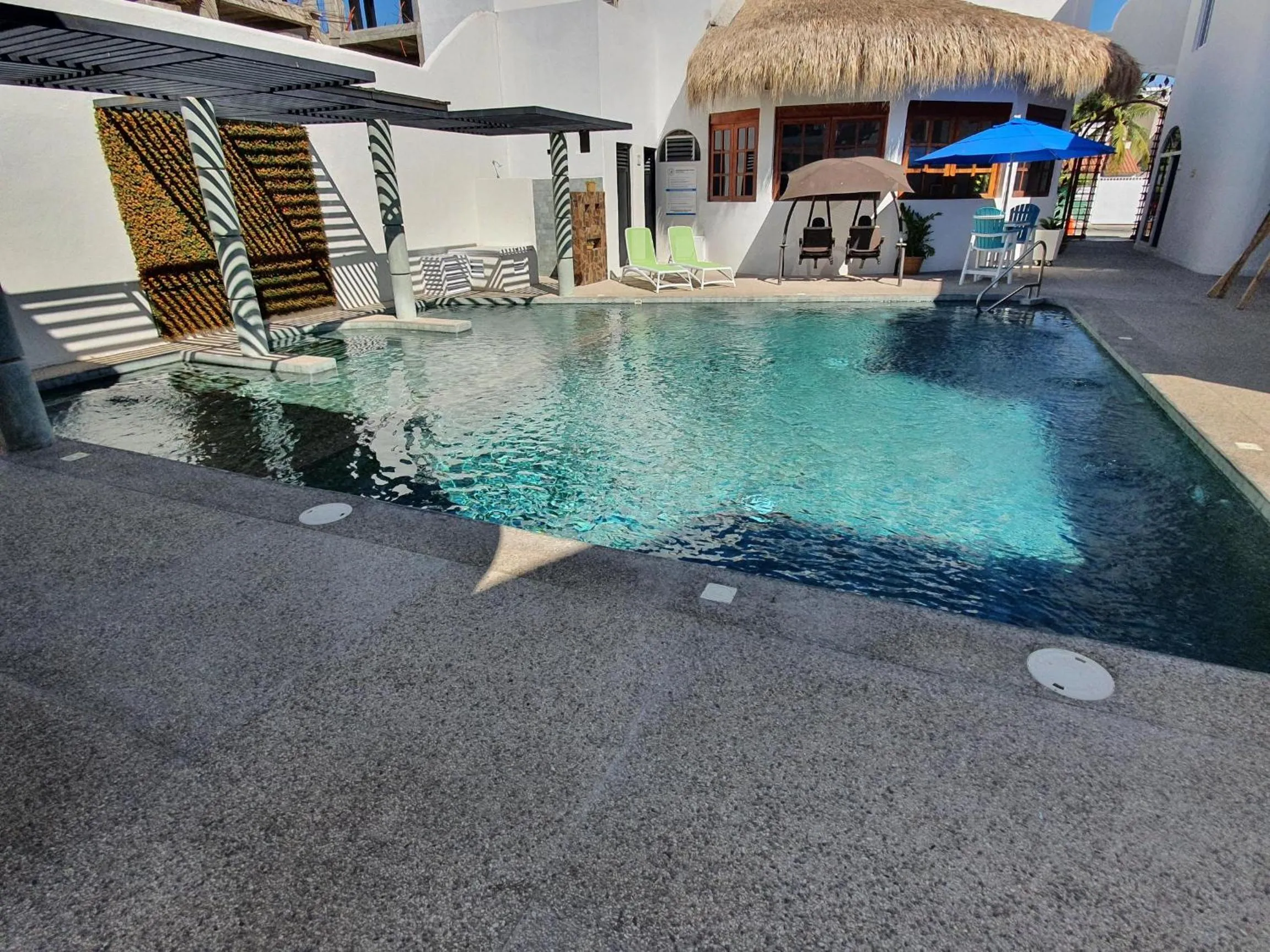 Swimming pool in Hotel Boutique Eden Costa