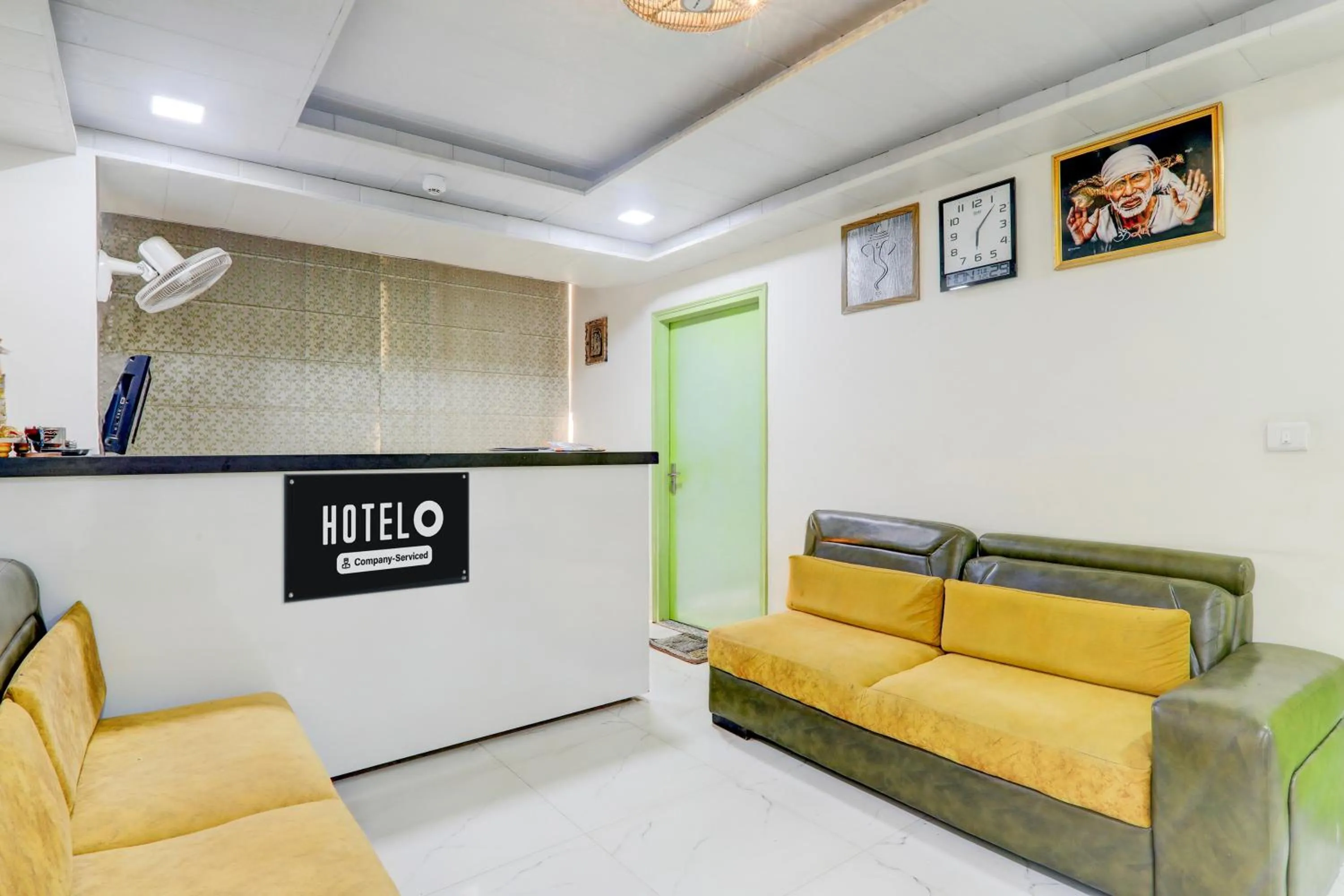 Lobby or reception in Super Hotel O Banthara near Airport