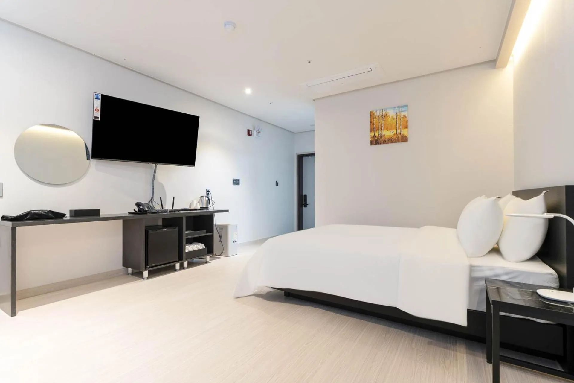 Bed in Hotel Deokyeong