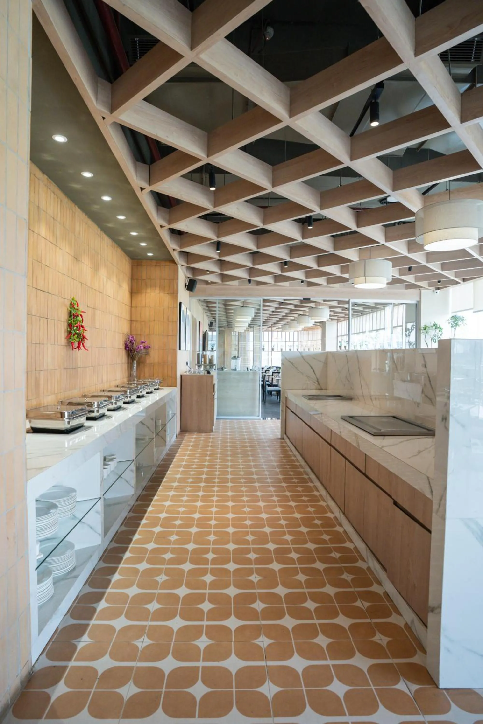 Restaurant/places to eat in AR Suites KLJ Square