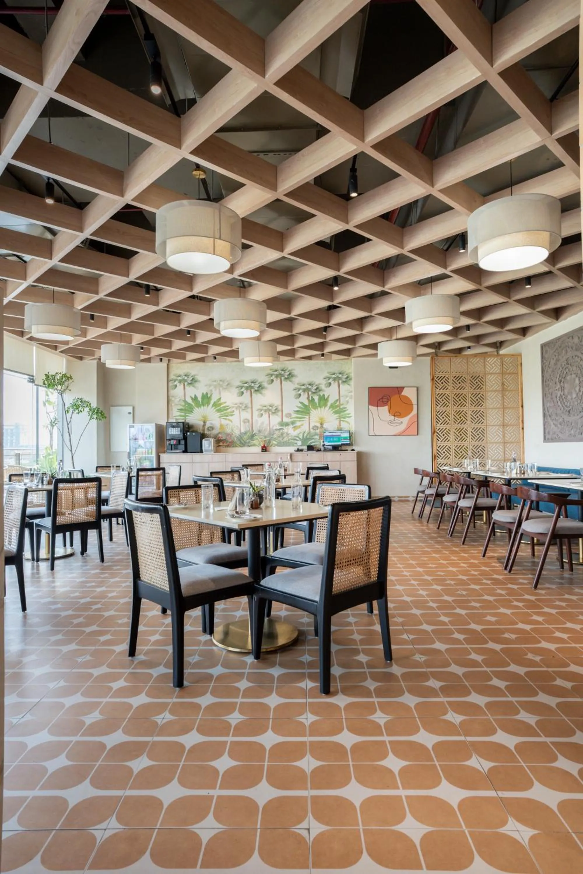 Restaurant/places to eat in AR Suites KLJ Square