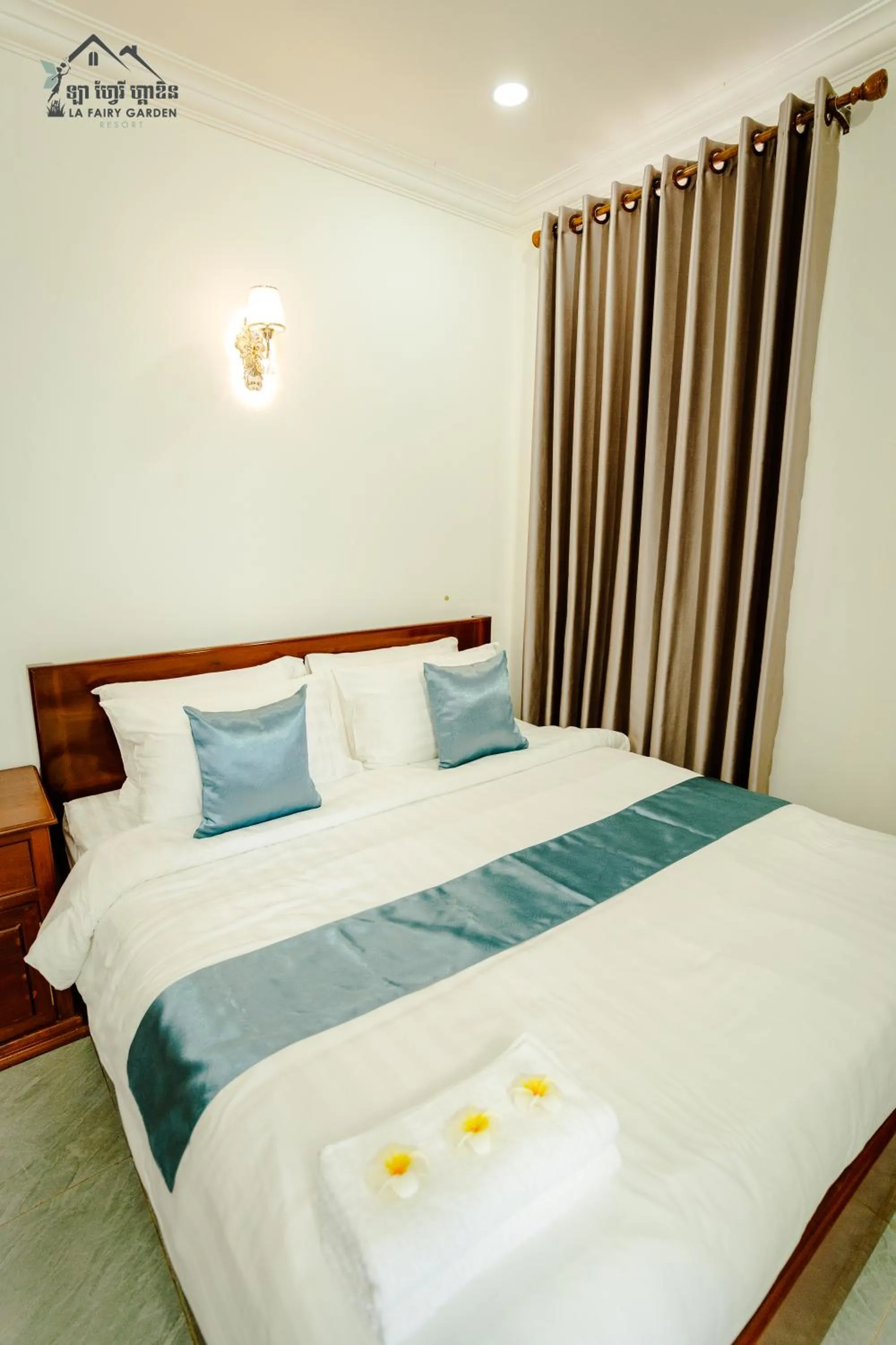 Bed in La Fairy Garden Resort