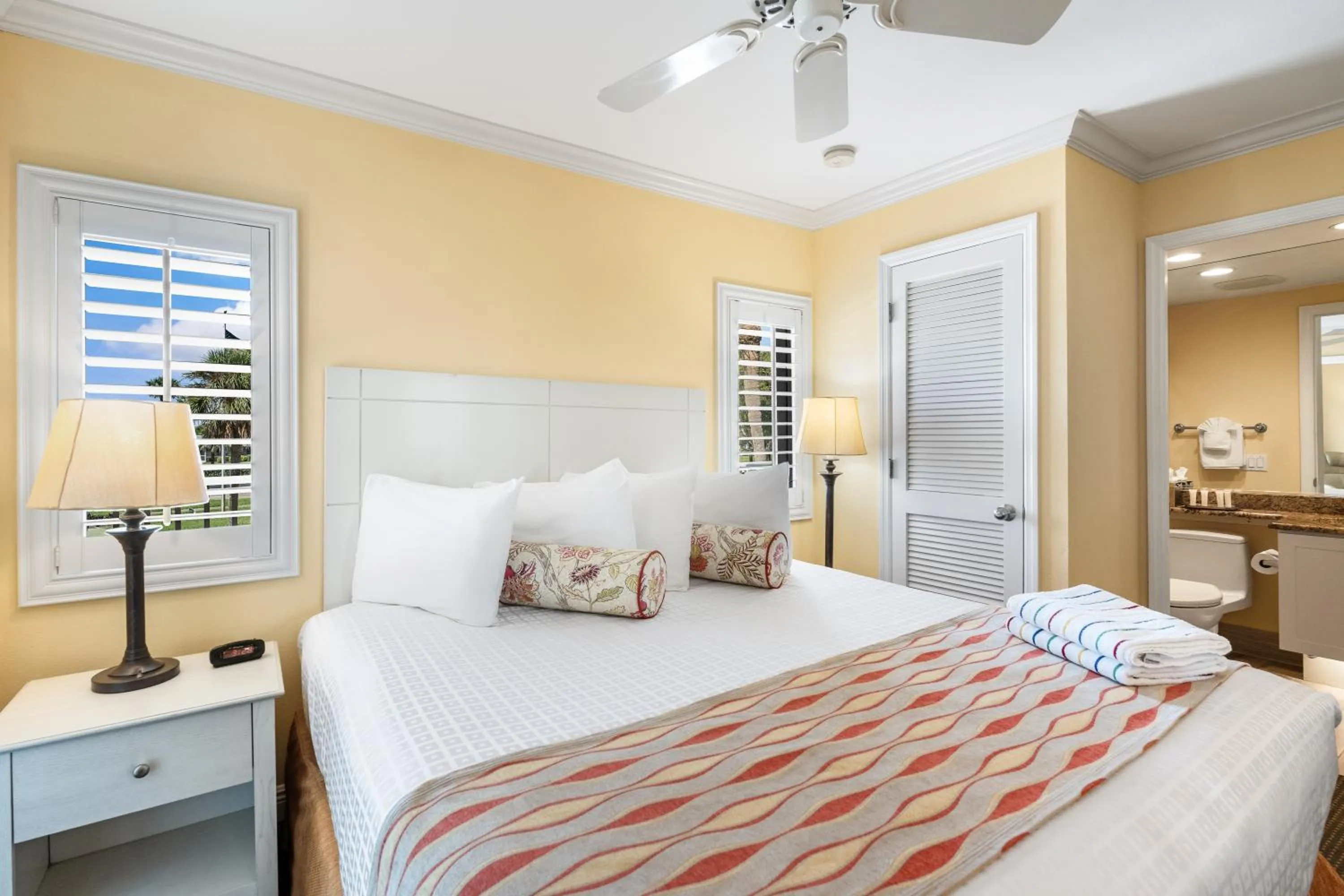 Bed in Inn at the Beach-Venice FLORIDA