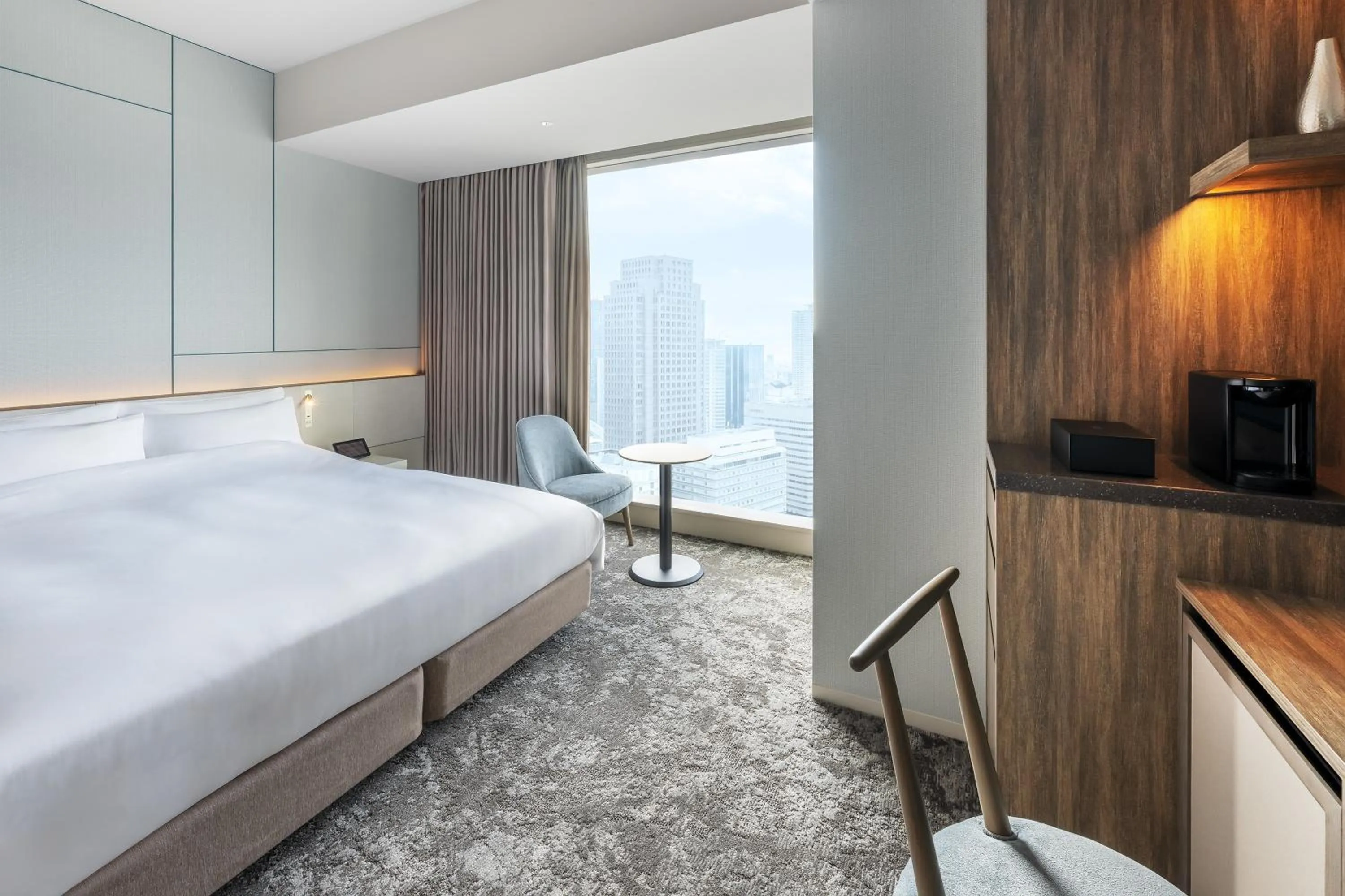 Photo of the whole room, Bed in Hotel Hankyu GRAN RESPIRE OSAKA