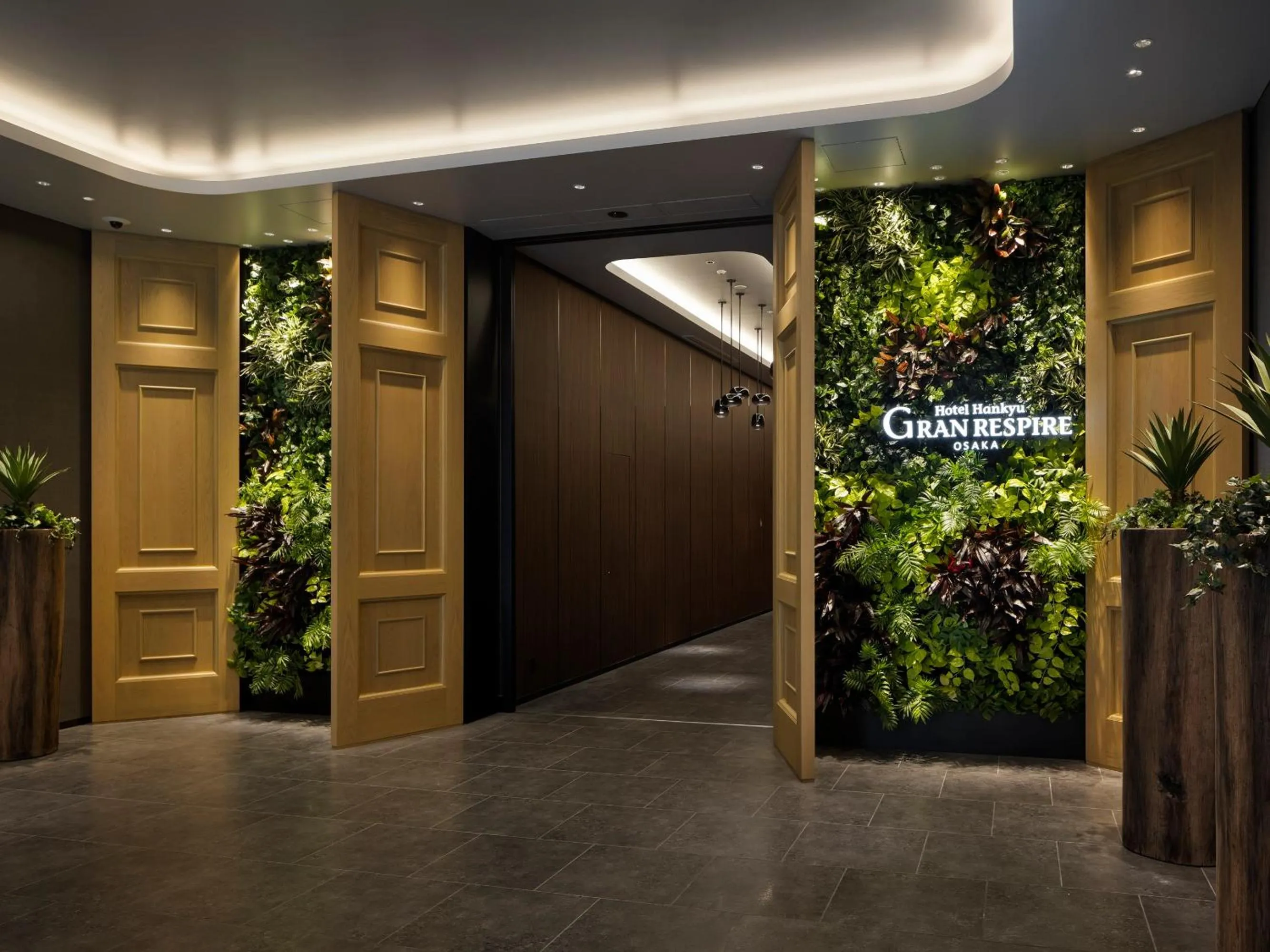 Facade/entrance in Hotel Hankyu GRAN RESPIRE OSAKA