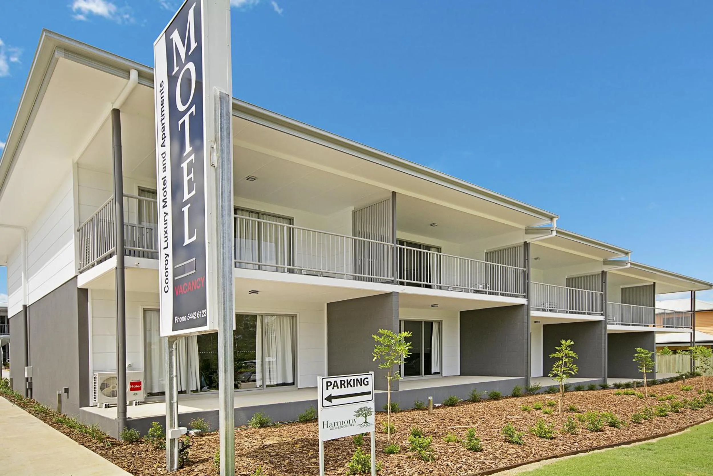Property building in Cooroy Luxury Motel Apartments