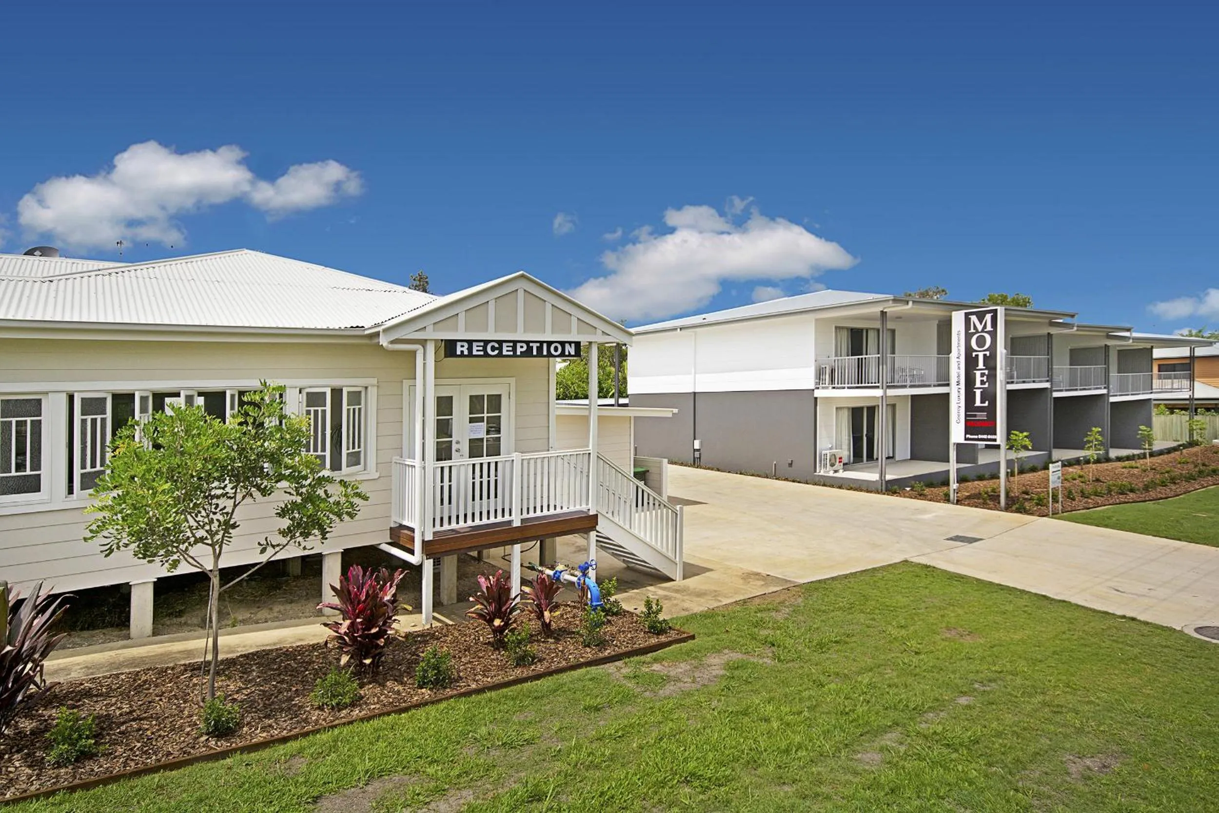Property building in Cooroy Luxury Motel Apartments