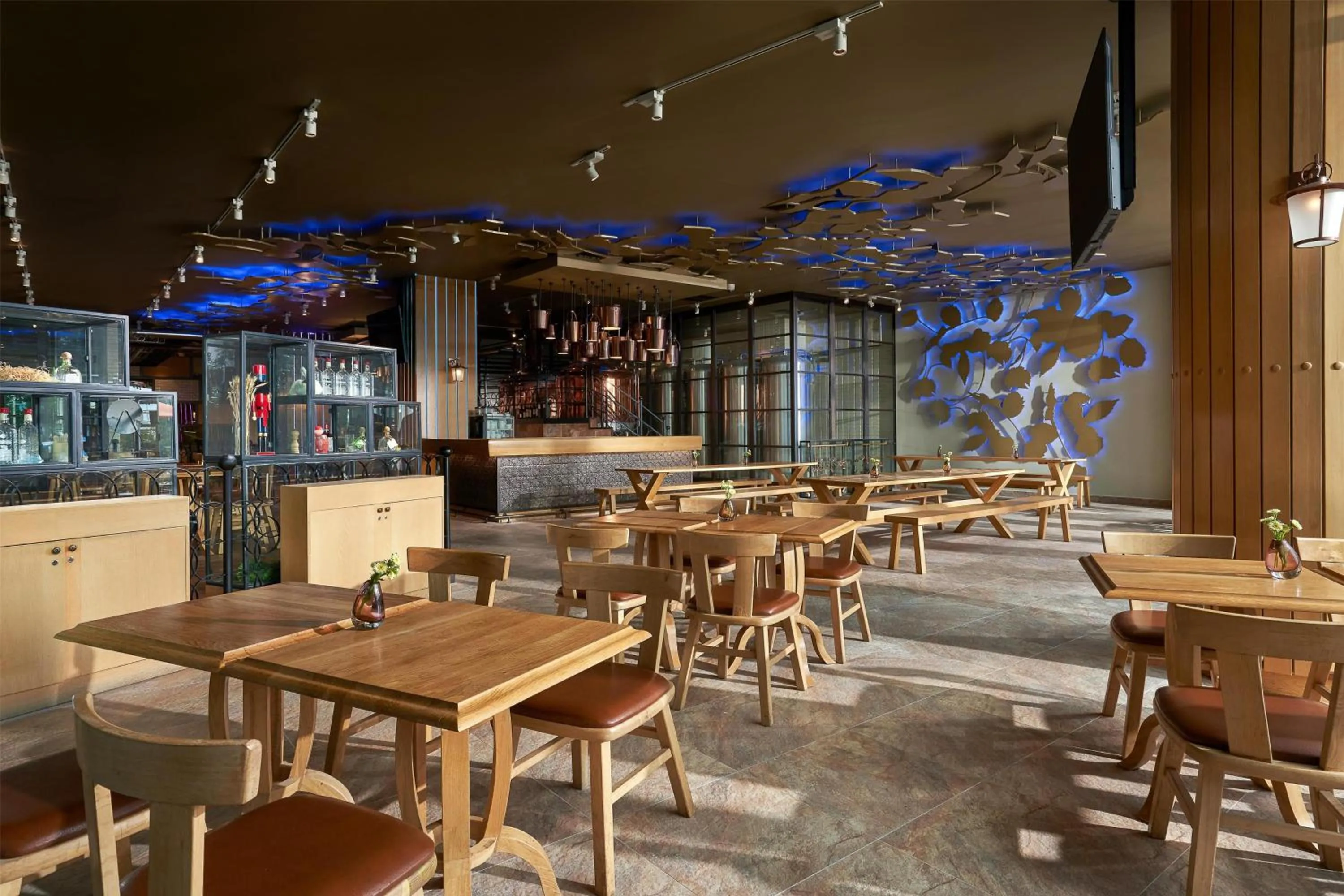 Restaurant/places to eat in Sunrise Kempinski Hotel Beijing