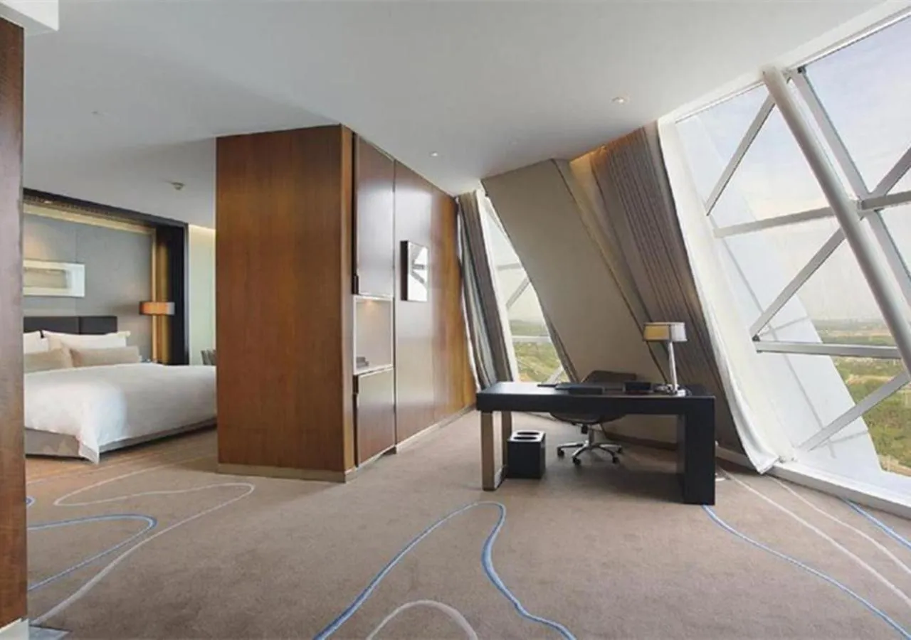 Living room, Bed in Sunrise Kempinski Hotel Beijing