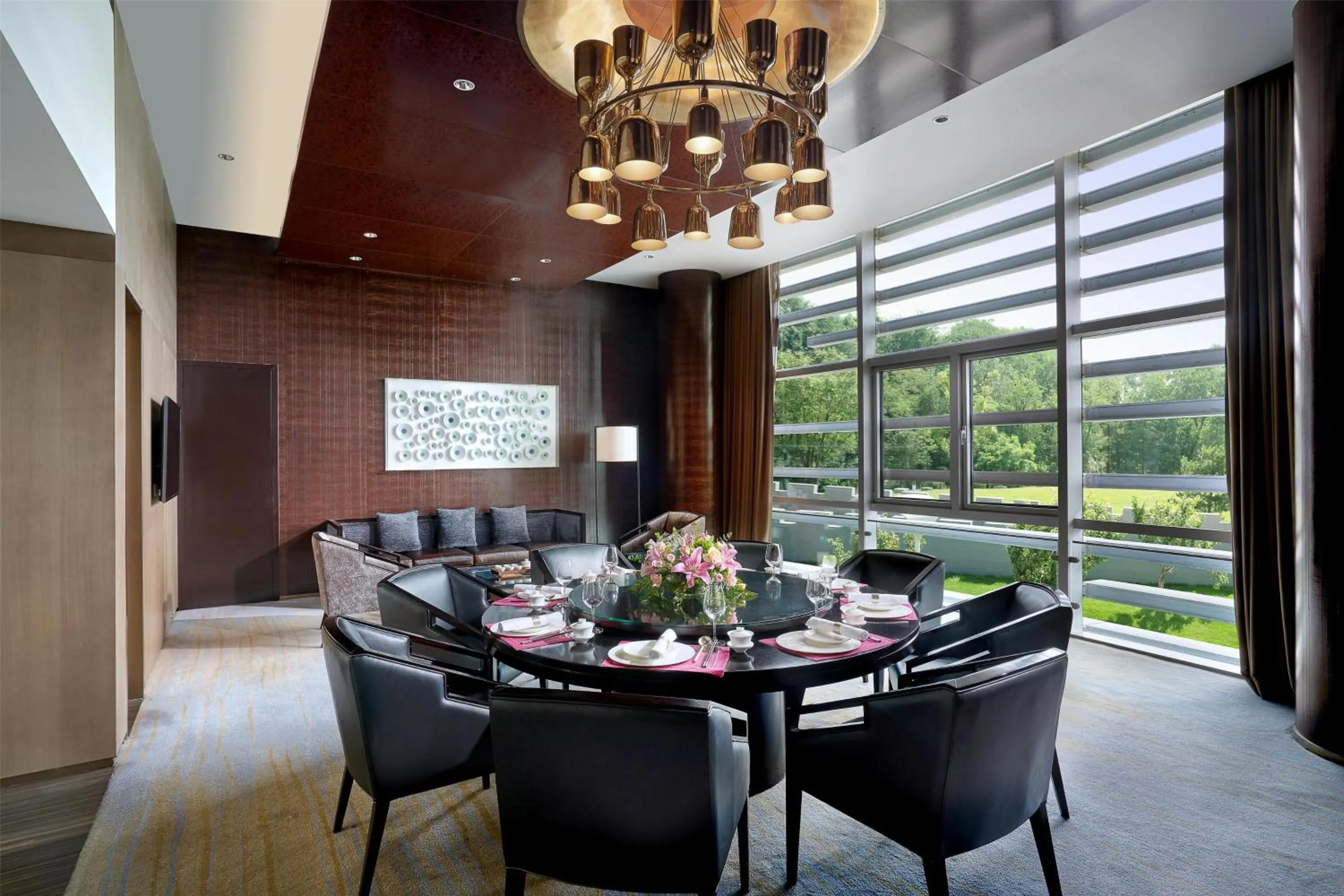 Restaurant/places to eat in Sunrise Kempinski Hotel Beijing