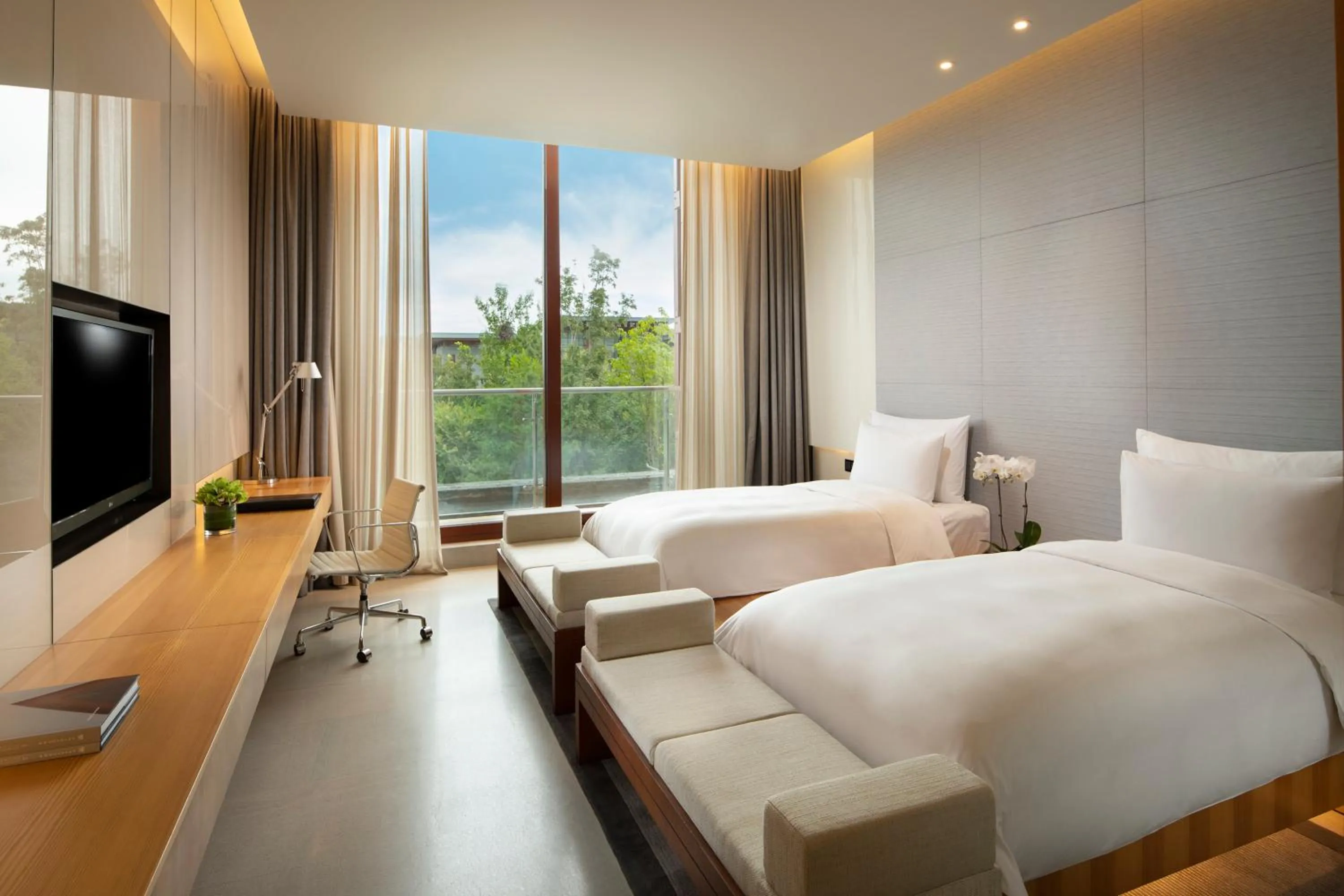 Bedroom, Bed in Yanqi Hotel, Managed by Kempinski