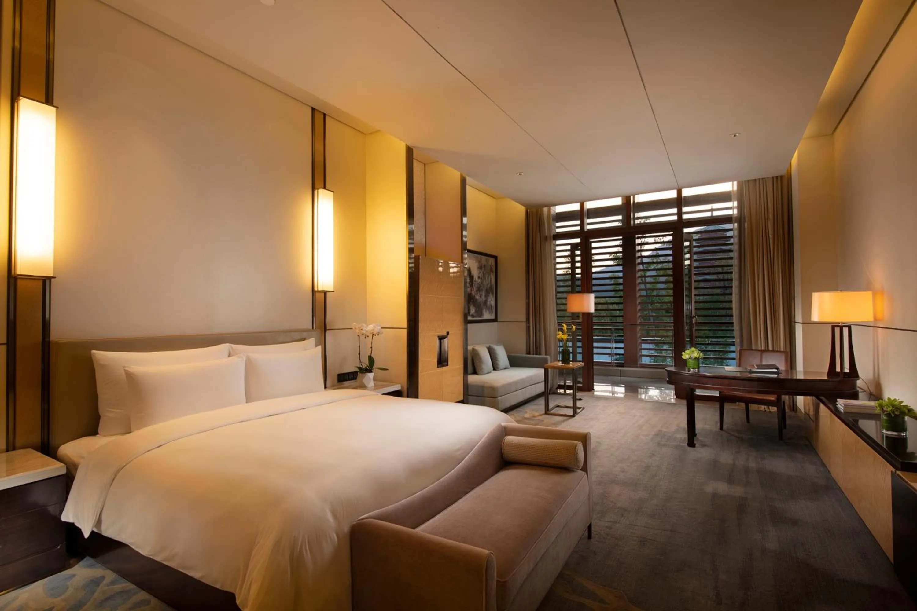 Bedroom, Bed in Yanqi Hotel, Managed by Kempinski