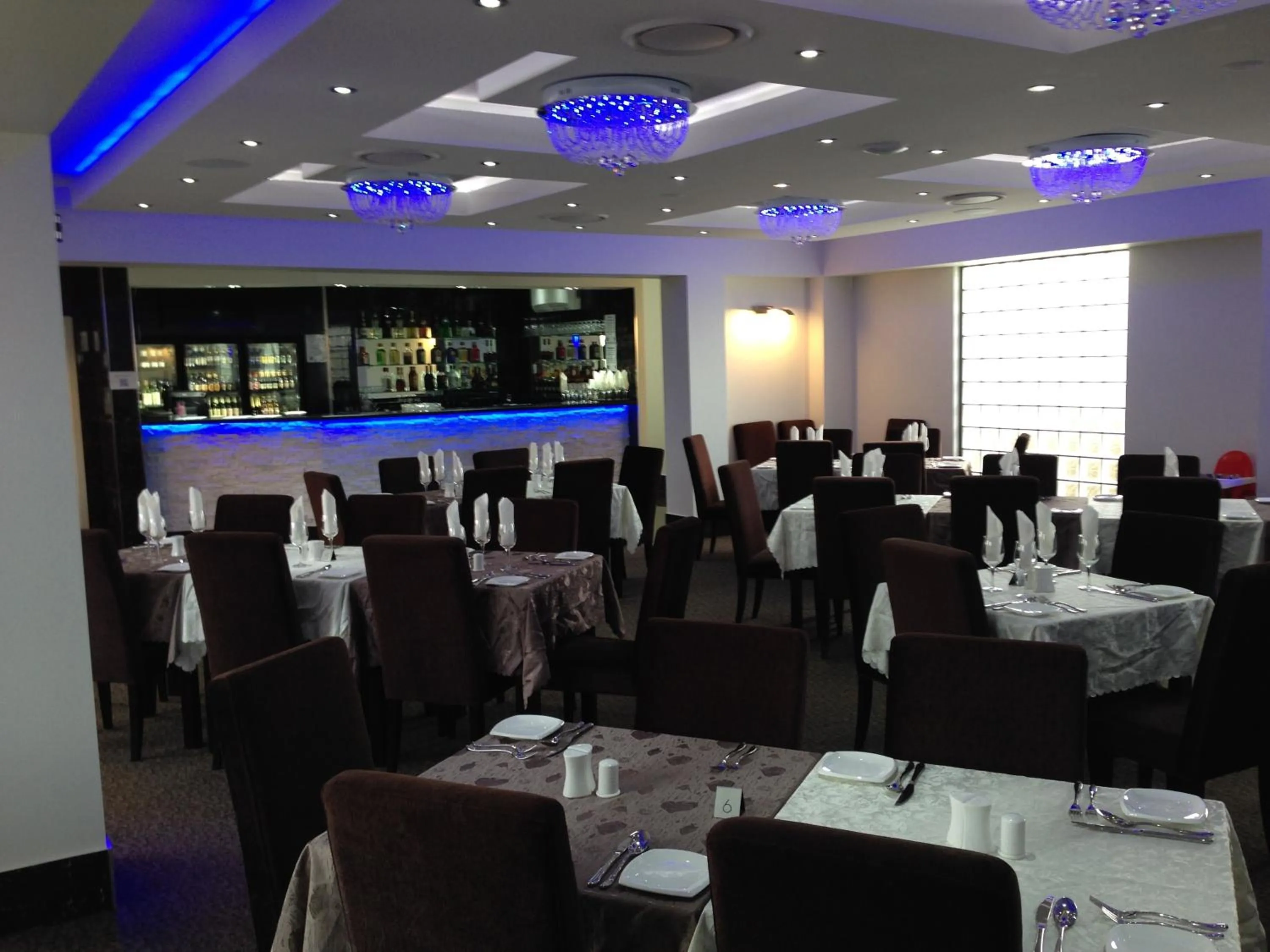 Restaurant/places to eat in Western Downs Motor Inn