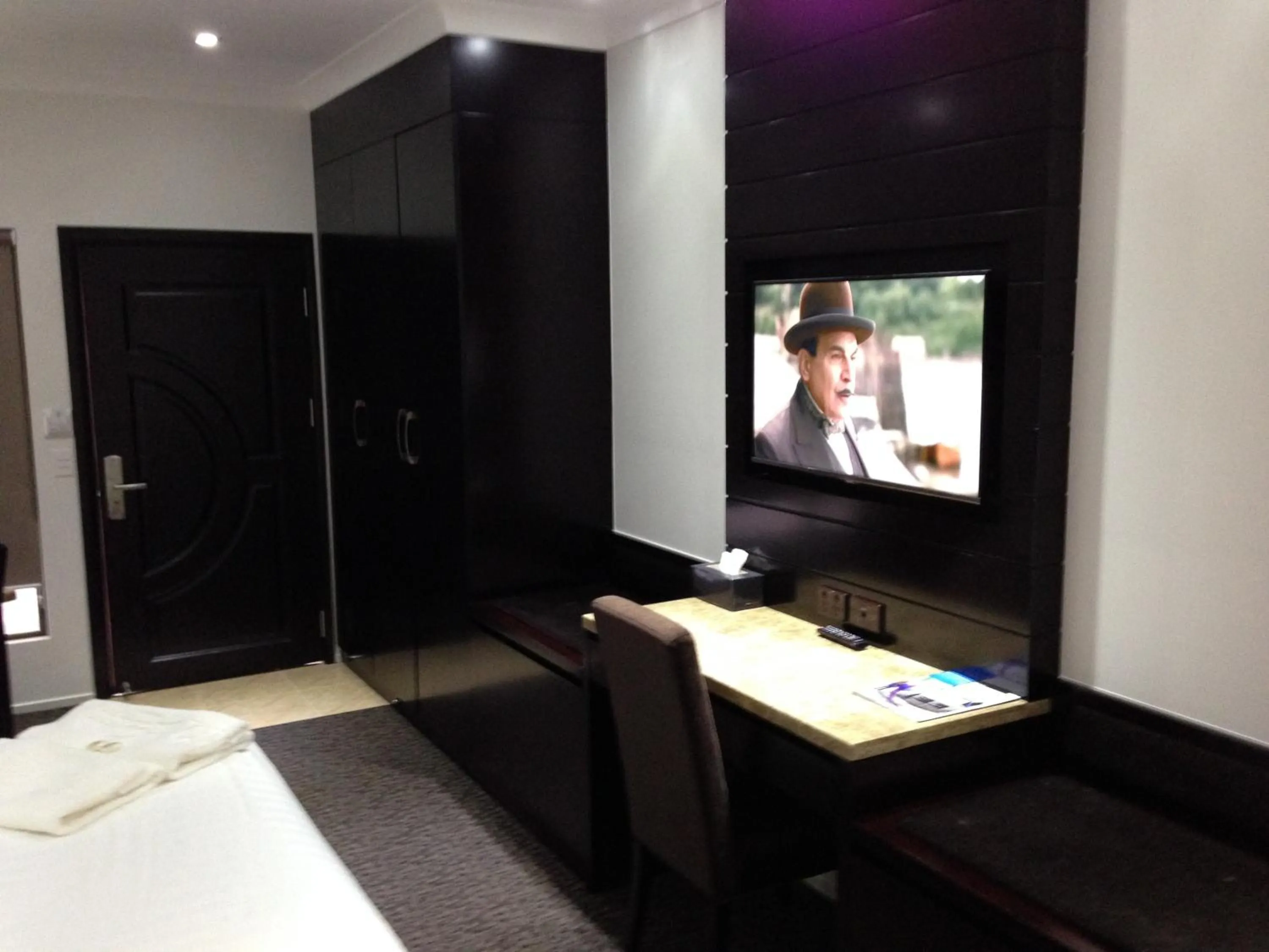 Bedroom in Western Downs Motor Inn