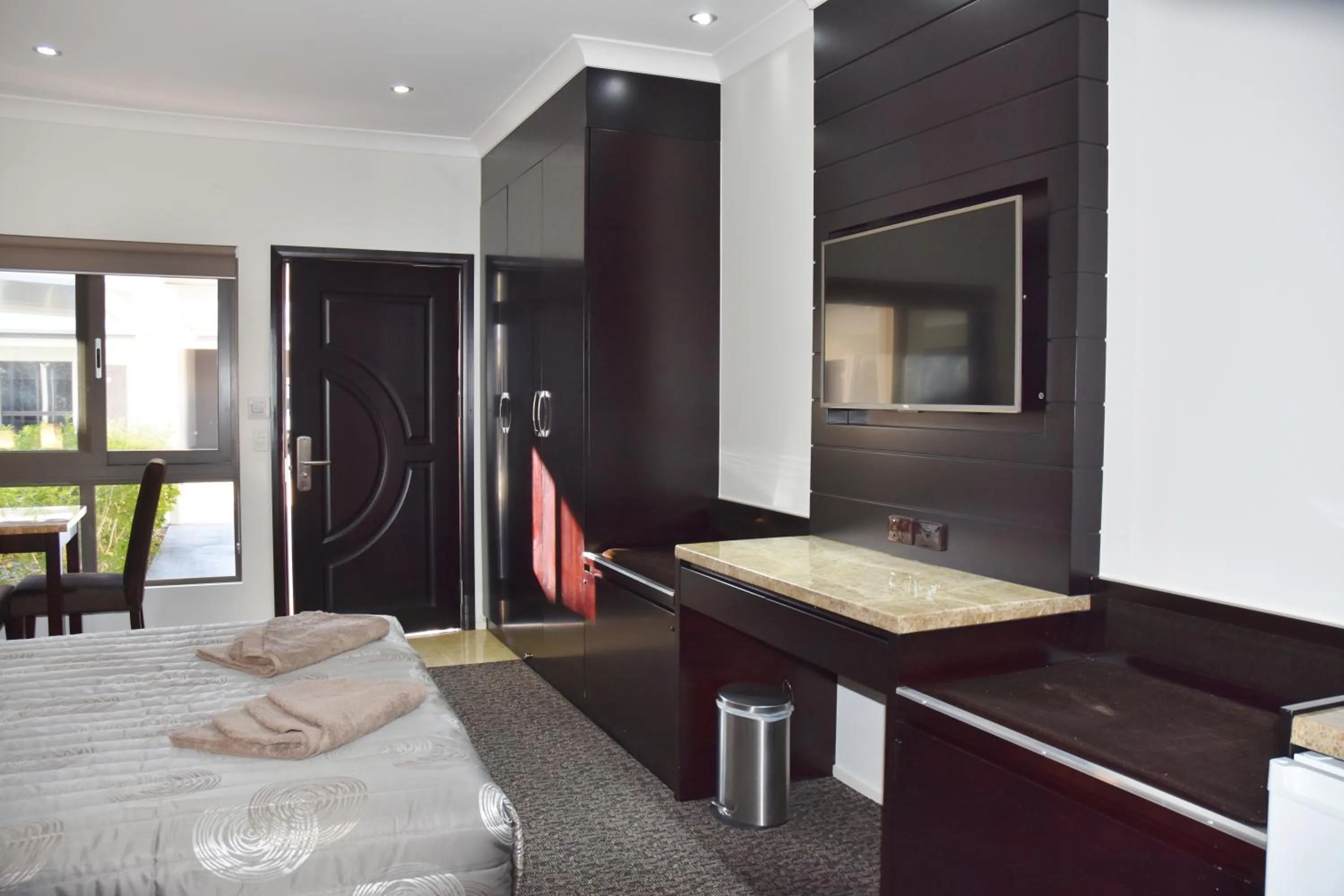 Bedroom, Bed in Western Downs Motor Inn