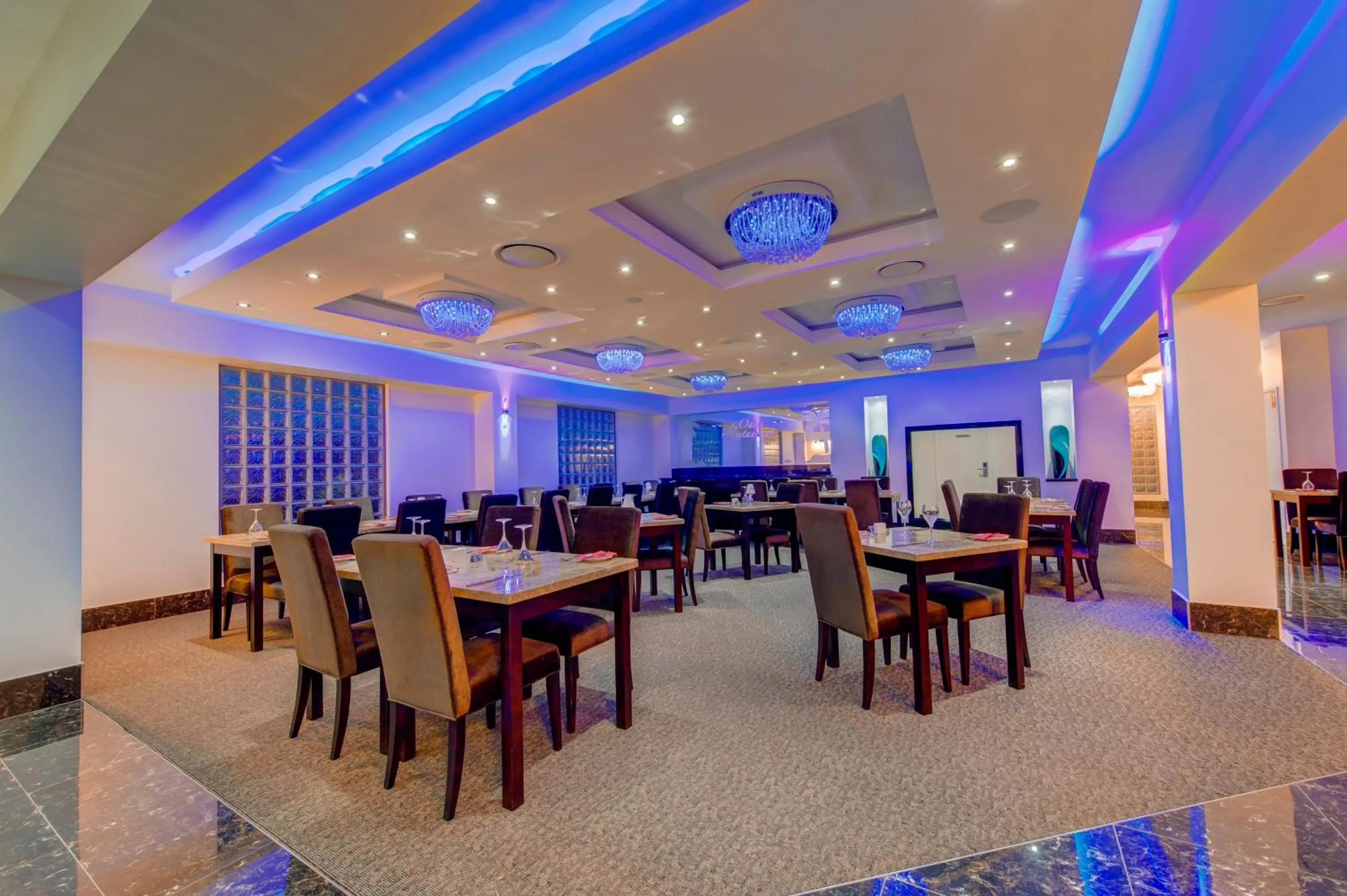 Restaurant/places to eat in Western Downs Motor Inn