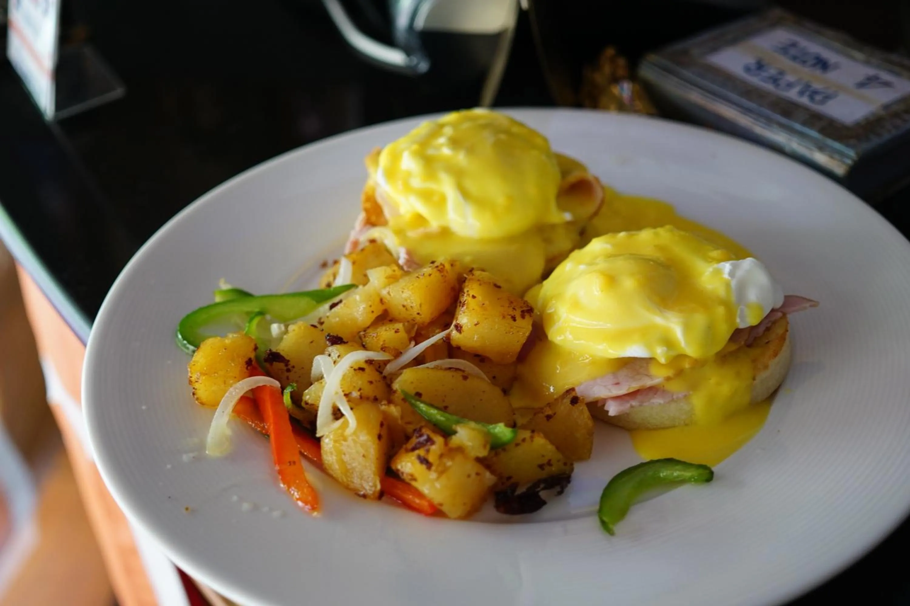 Food and drinks in Metro Apartments